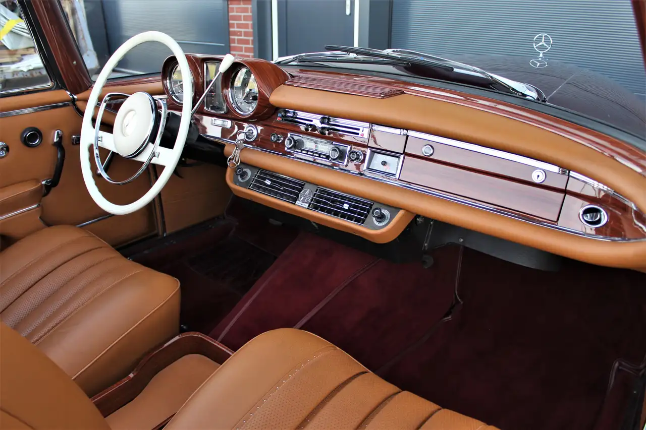 Mercedes-Benz 220 S-klasse SE W111 Cabriolet, foto 9