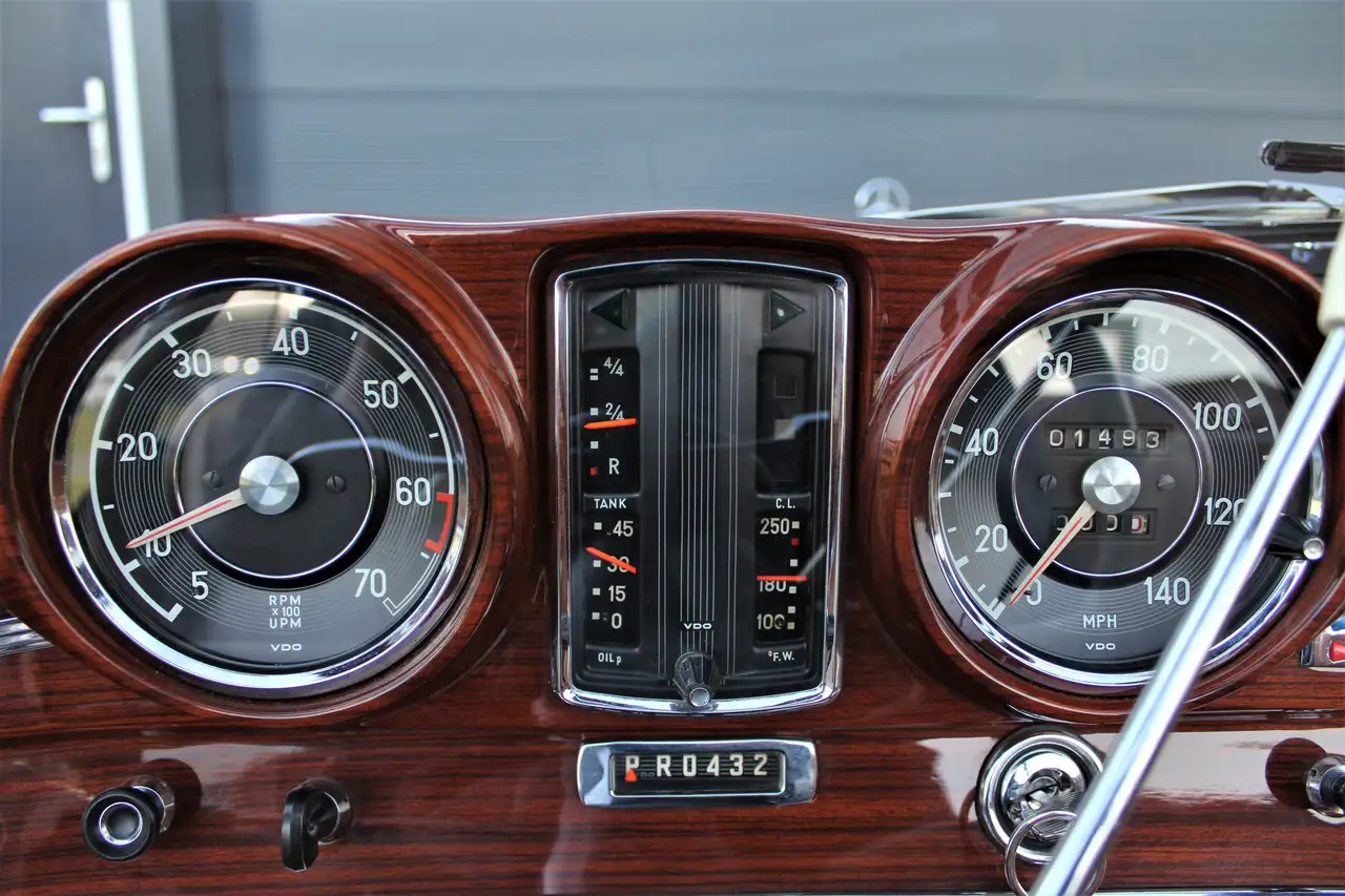 Mercedes-Benz 220 S-klasse SE W111 Cabriolet, foto 4