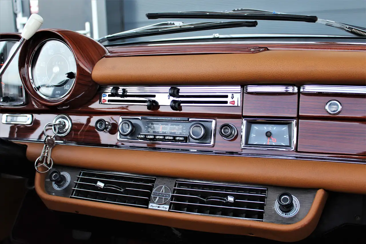 Mercedes-Benz 220 S-klasse SE W111 Cabriolet, foto 12