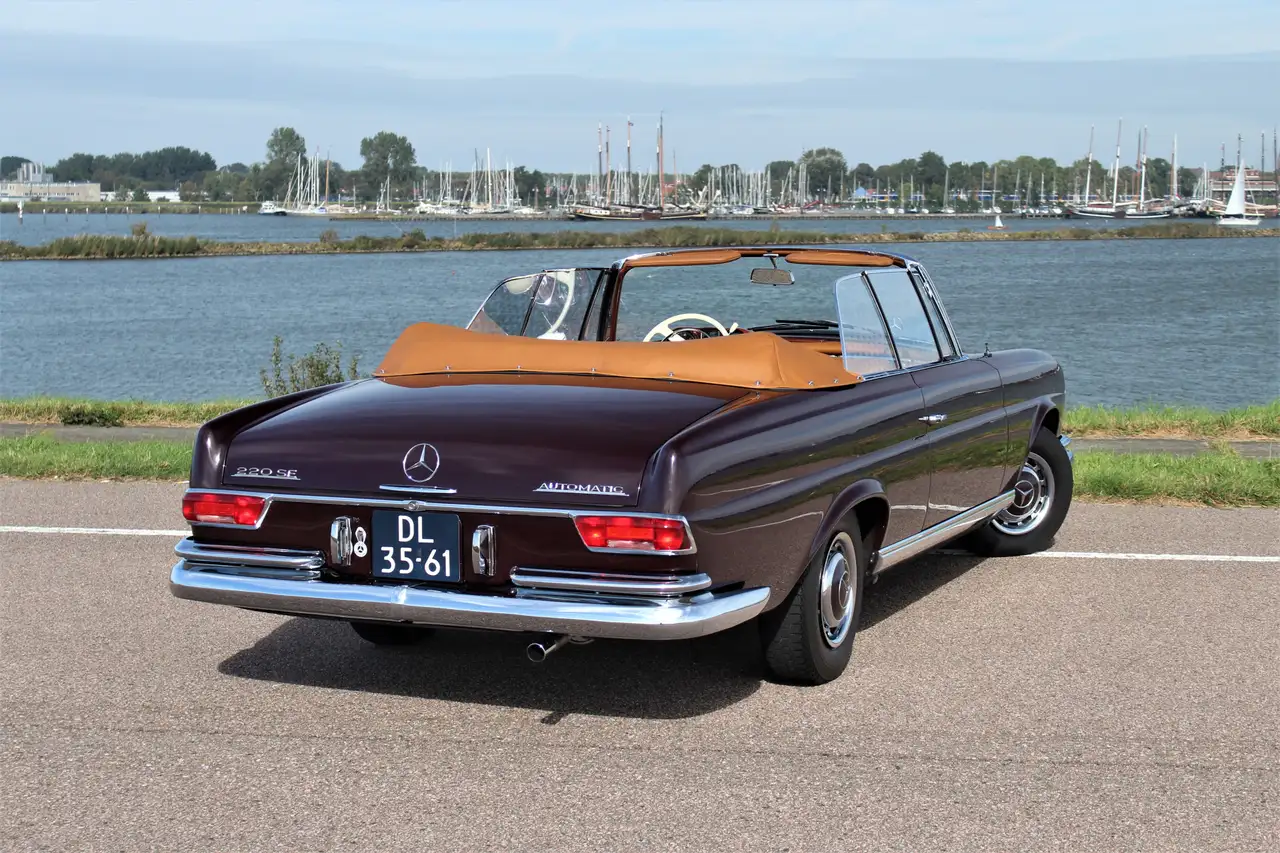 Mercedes-Benz 220 S-klasse SE W111 Cabriolet, foto 3