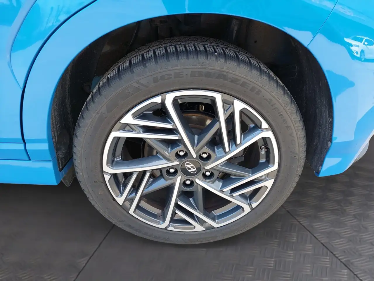 Hyundai Kona 1,0 T-GDi 48V 2WD N-Line, миниатюра 13