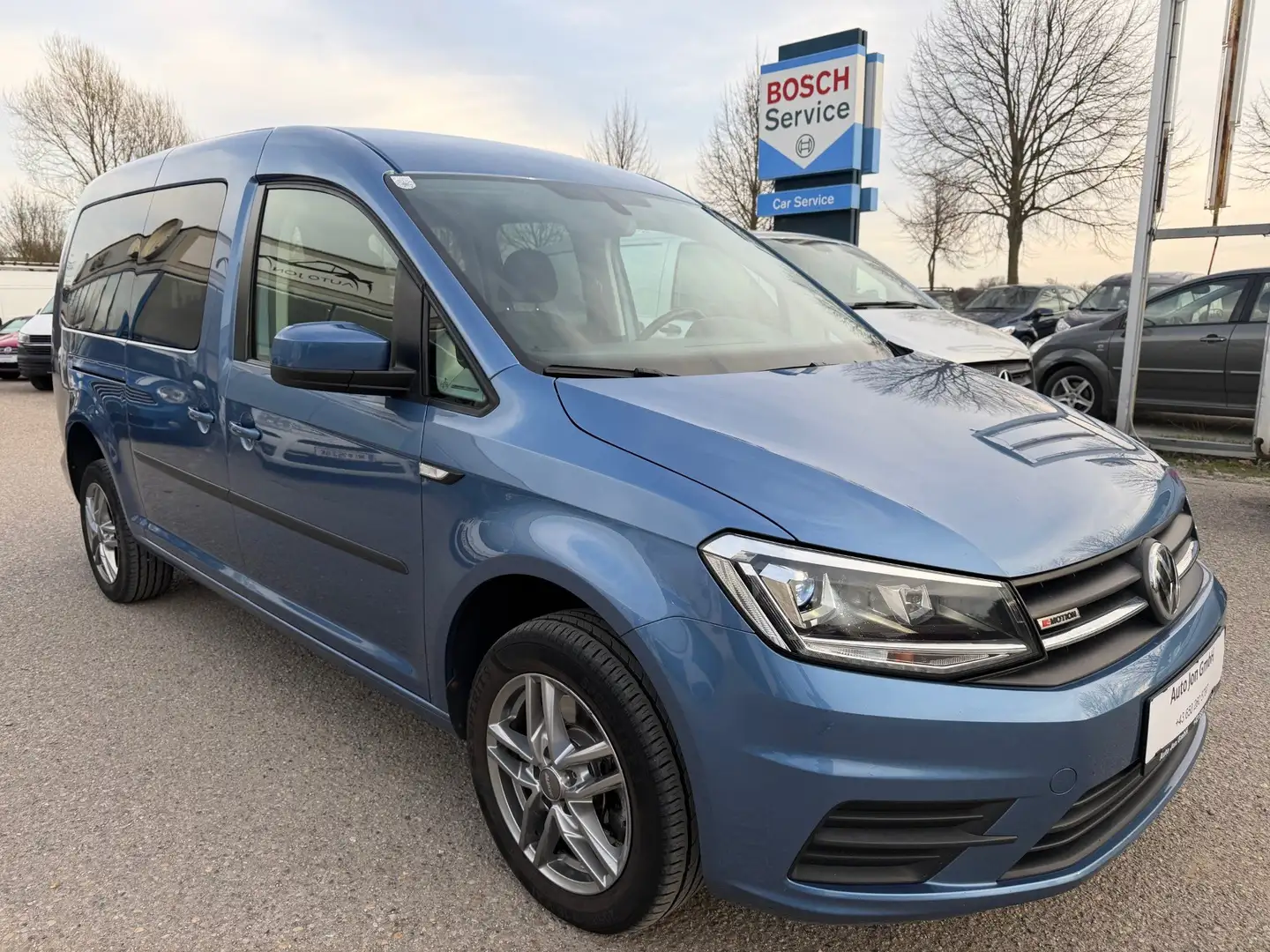 Volkswagen Caddy Maxi 4Motion*1 Besitz*TOP Zustand*7-Sitze*Tempomat Blau - 2