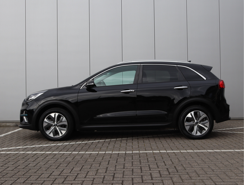 Kia e-Niro ExecutiveLine 64 kWh | Camera | Keyless | ACC | Or — photo 18
