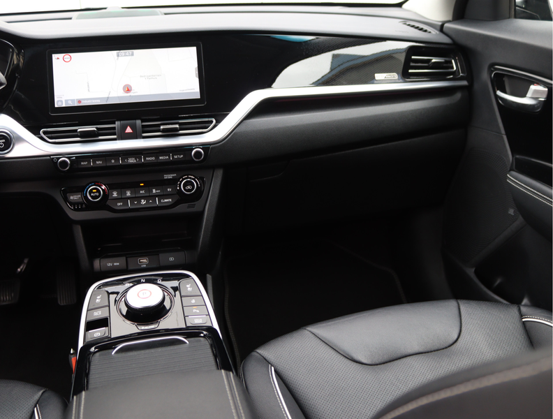 Kia e-Niro ExecutiveLine 64 kWh | Camera | Keyless | ACC | Or — photo 22