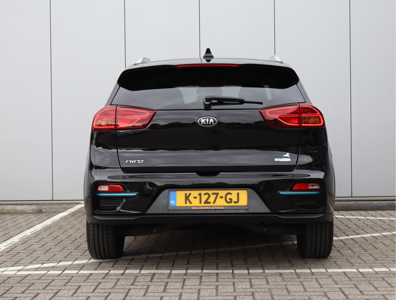 Kia e-Niro ExecutiveLine 64 kWh | Camera | Keyless | ACC | Or — photo 8