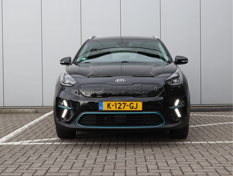 Kia e-Niro ExecutiveLine 64 kWh | Camera | Keyless | ACC | Or — photo 7