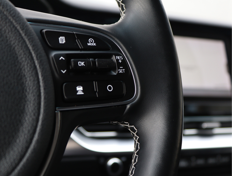 Kia e-Niro ExecutiveLine 64 kWh | Camera | Keyless | ACC | Or — photo 41