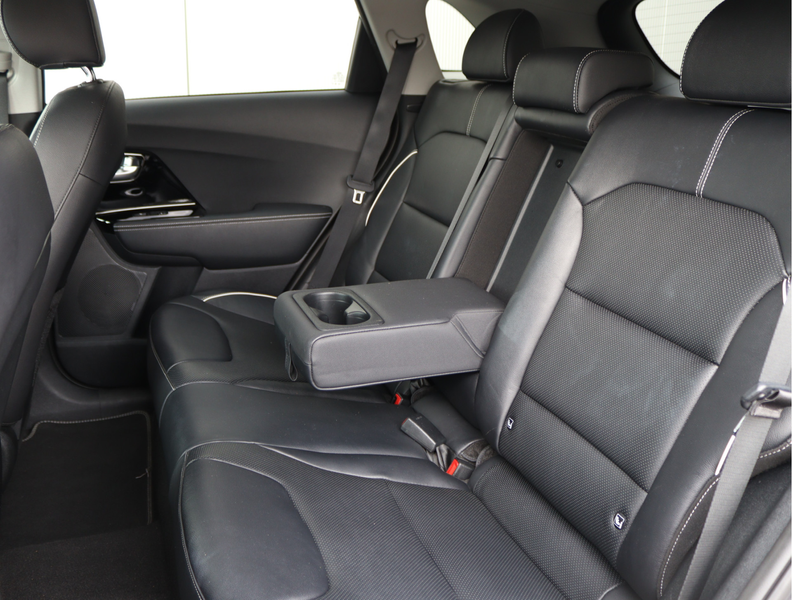 Kia e-Niro ExecutiveLine 64 kWh | Camera | Keyless | ACC | Or — photo 25