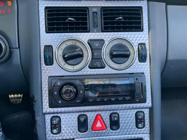 Mercedes-Benz SLK view 12