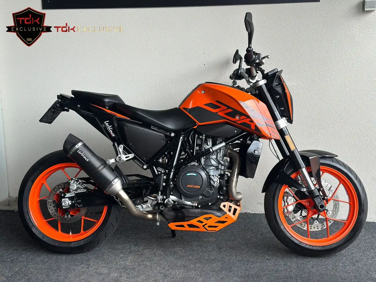 KTM 690 Duke ABS Oranje - 2