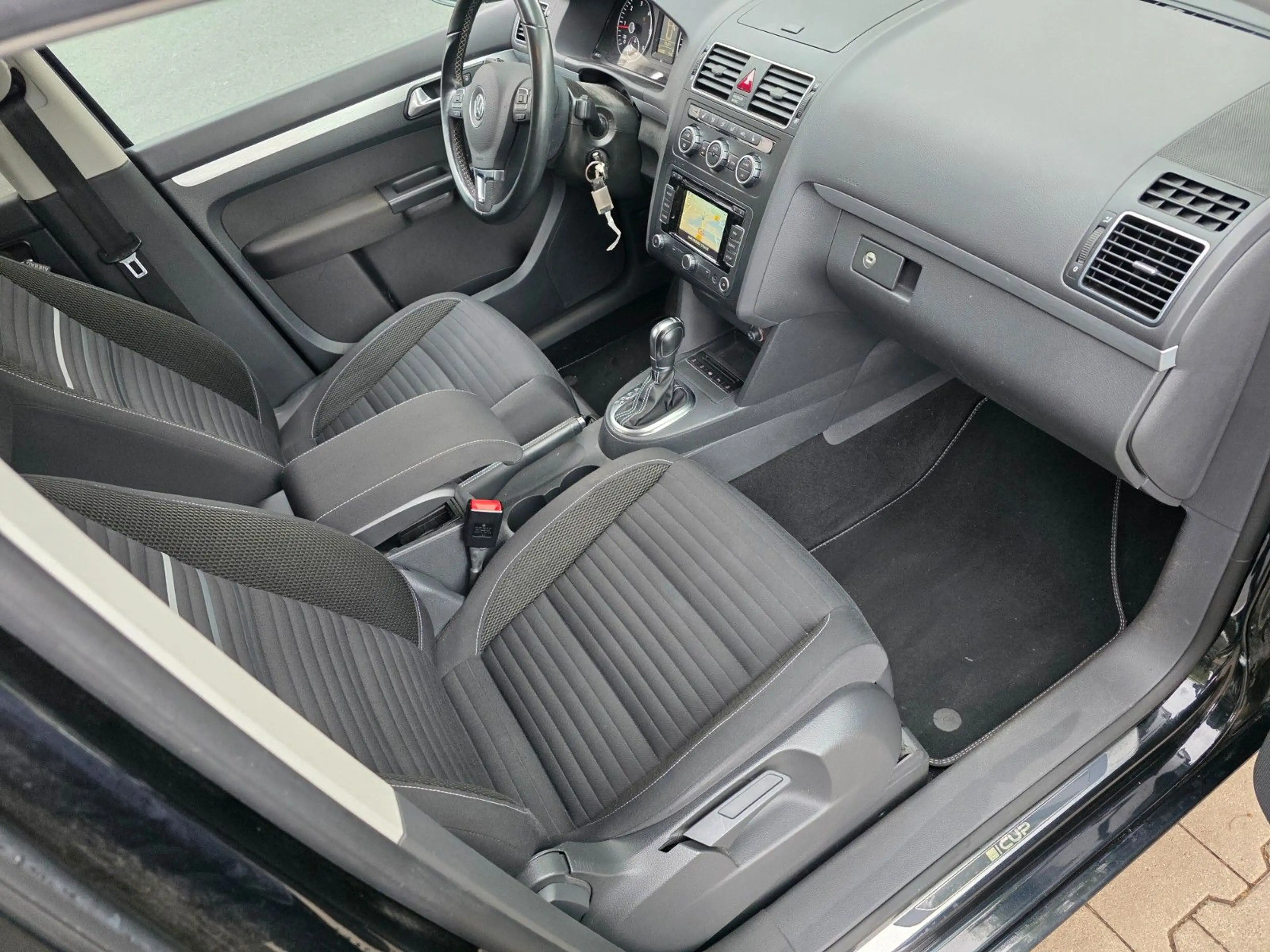 Volkswagen Touran Cup BMT Autom,Klimaauto,PDC,MFL,PDC,NAVI — photo 19