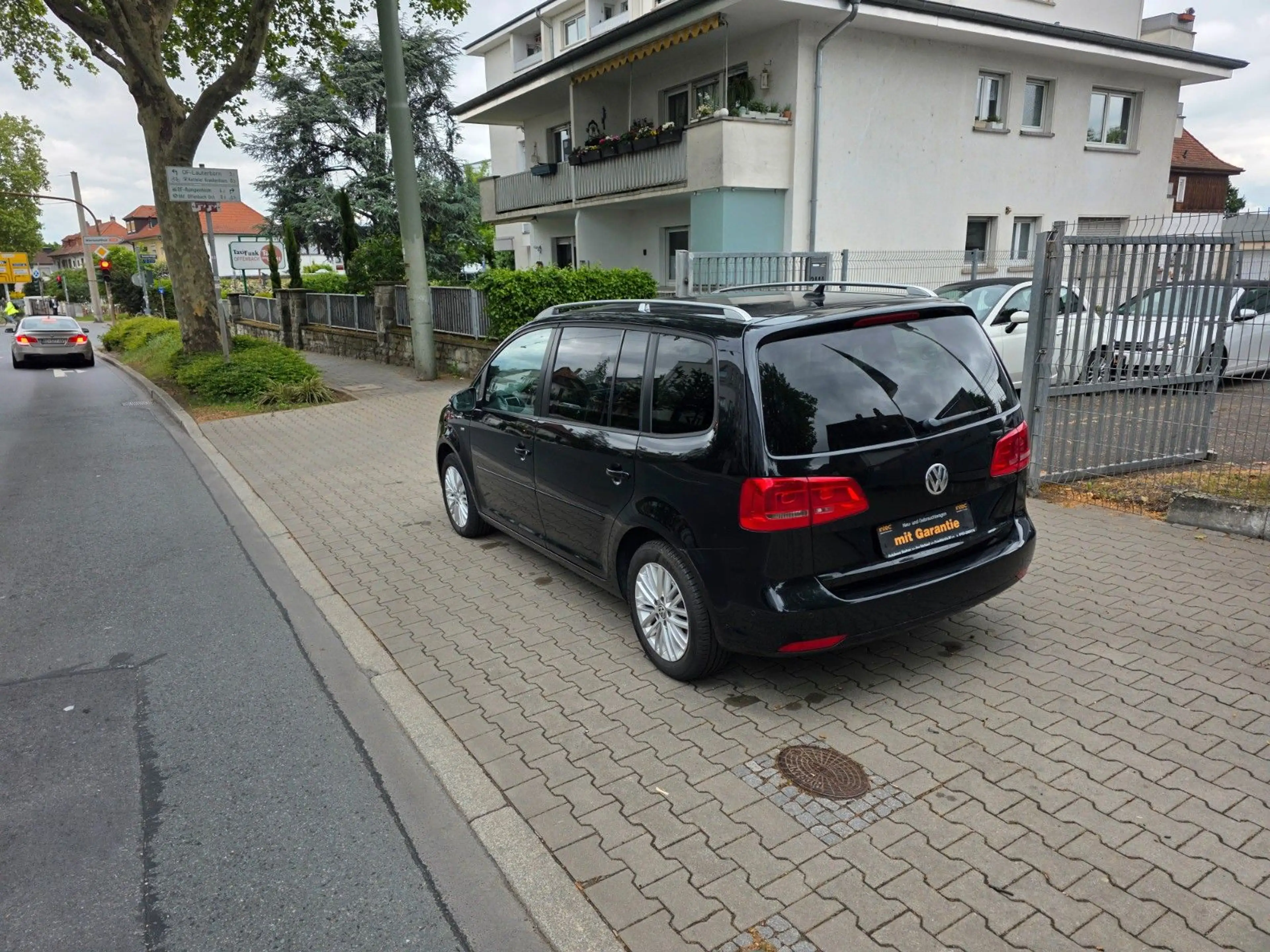 Volkswagen Touran Cup BMT Autom,Klimaauto,PDC,MFL,PDC,NAVI — photo 6