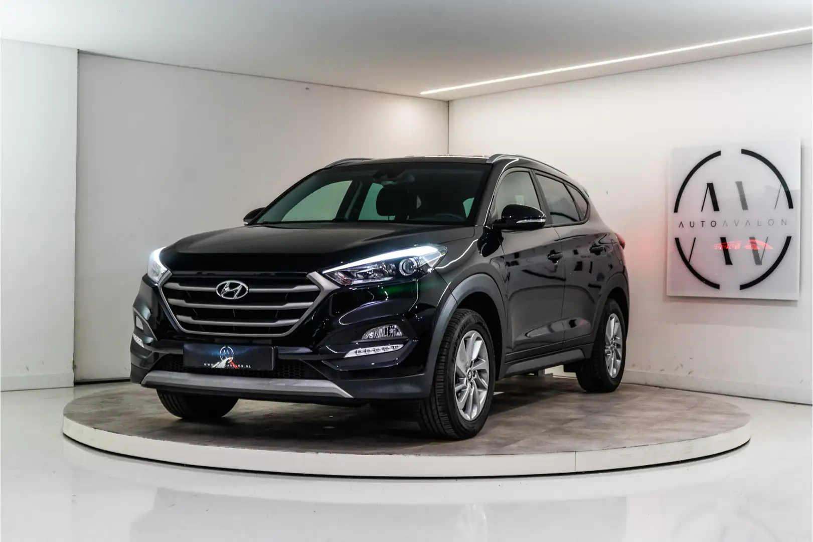 Hyundai TUCSON 1.6 GDi Anniversary Edition 132PK NL AUTO+NAP | Tr Zwart - 1