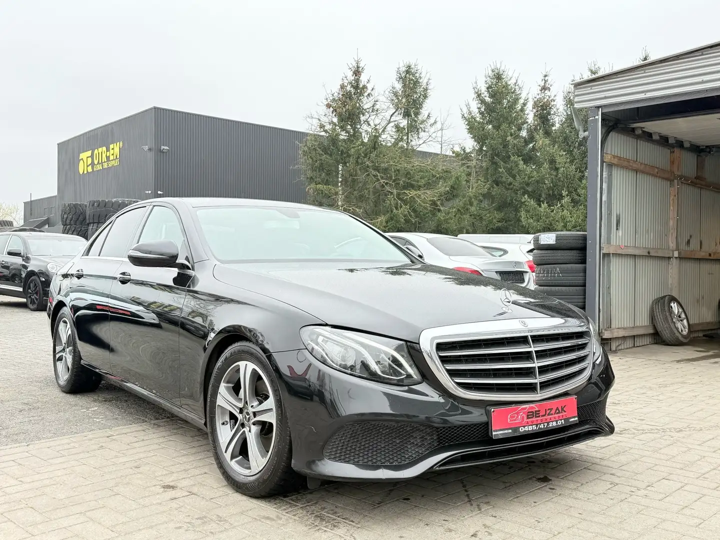Mercedes-Benz E 200 d 9G-TRONIC Face-Lift - 1