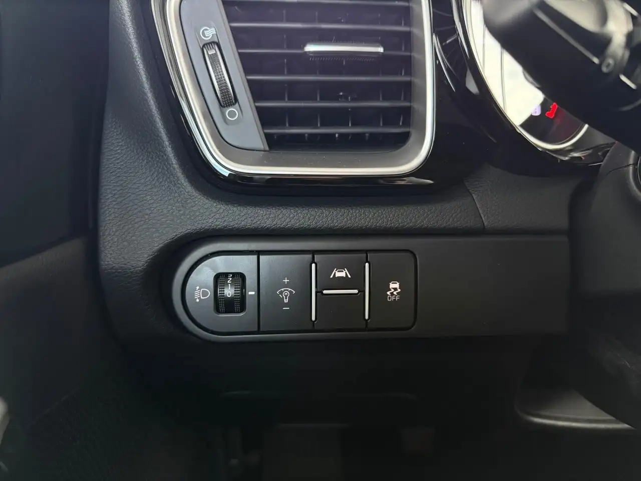 Kia XCeed 1.6T DCT-7 Navi Klimaut Alu Privacy Shzg 17