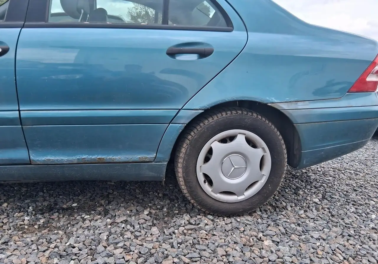 Mercedes-Benz C 180 *1.HAND*WENIG KM*KLIMA*TEMPOMAT*, foto 7