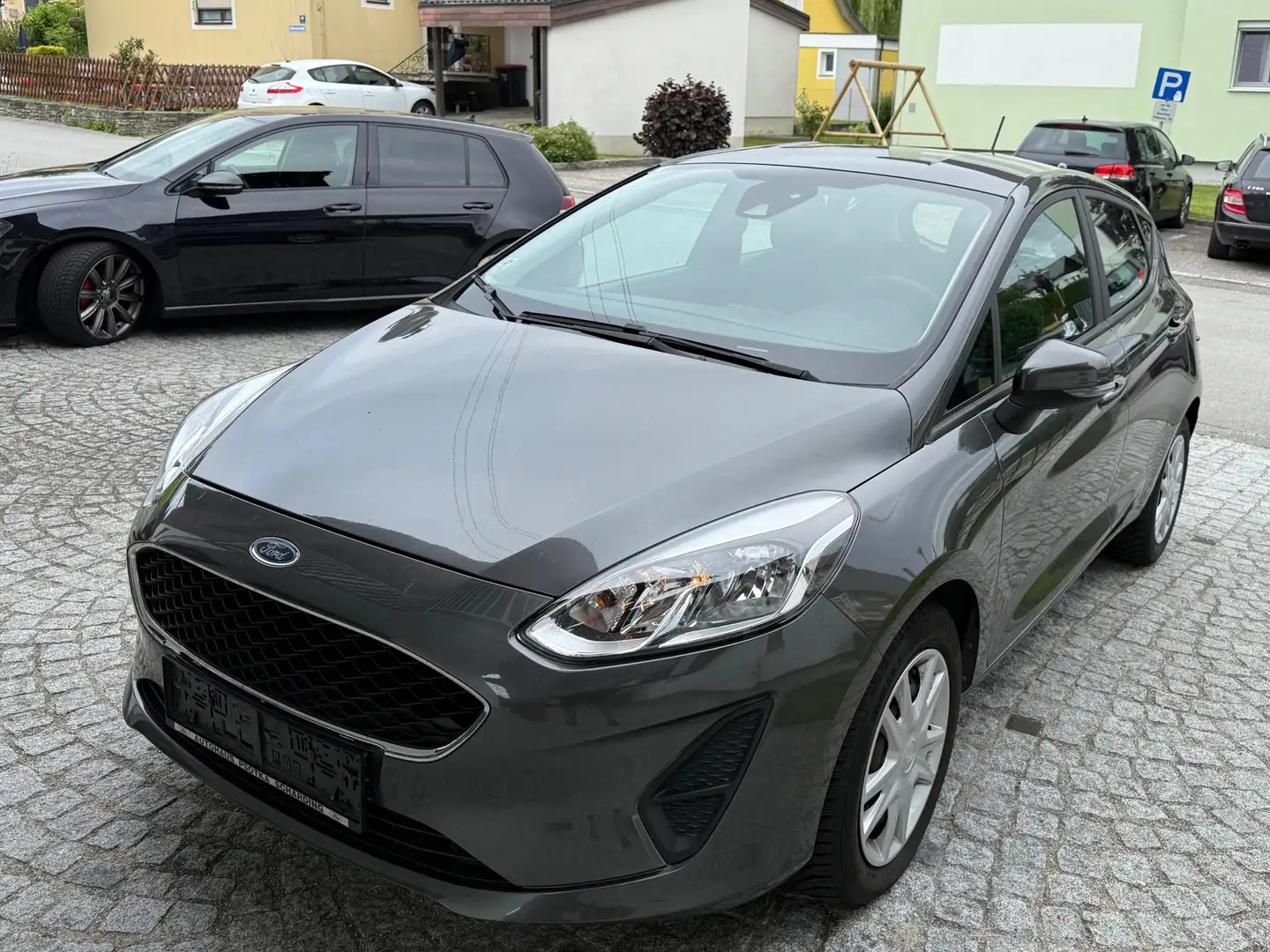 Ford Fiesta Fiesta Trend Grau - 2