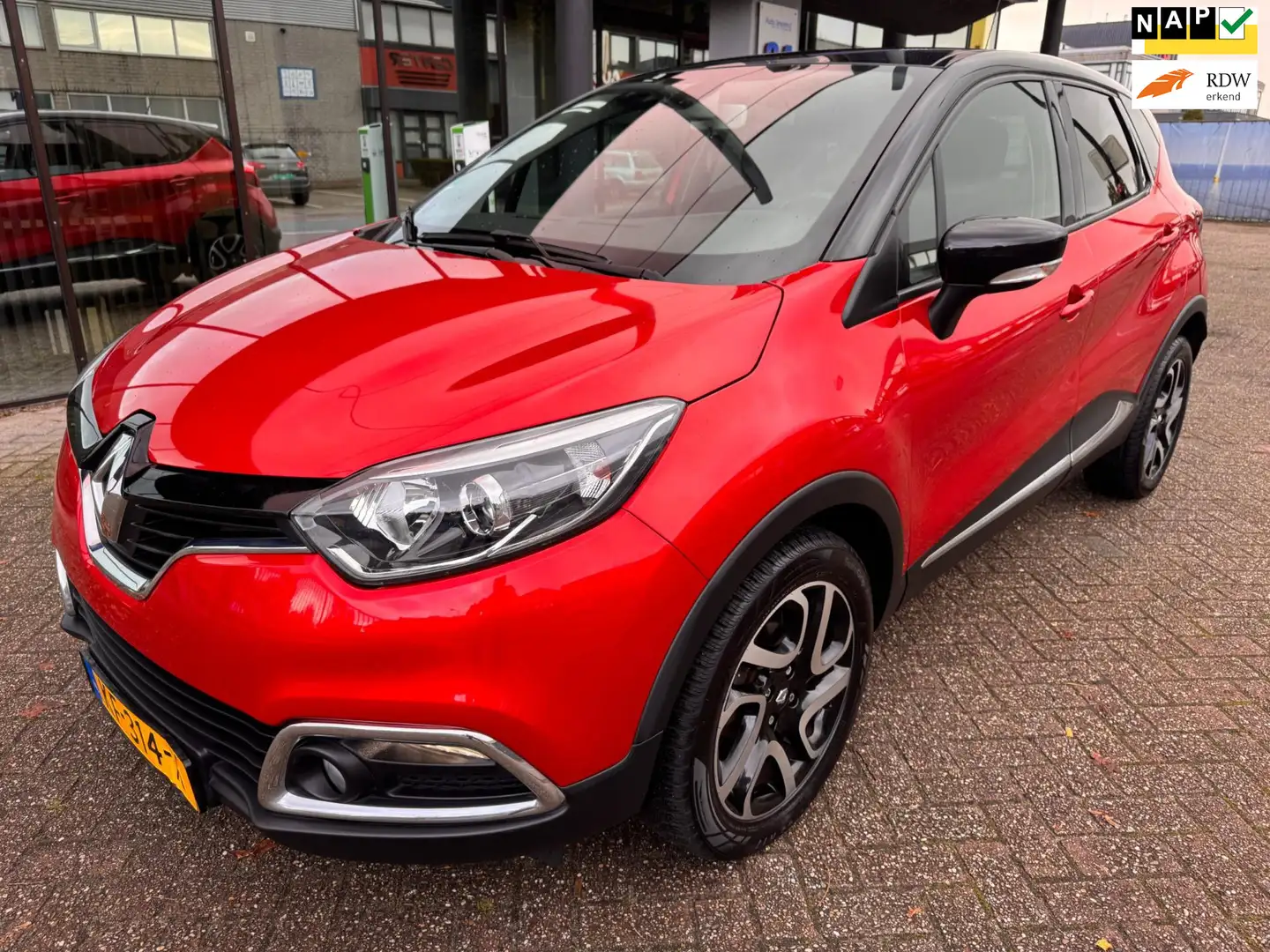 Renault Captur 0.9 TCe Dynamique / PDC / Camera / LED Rouge - 1