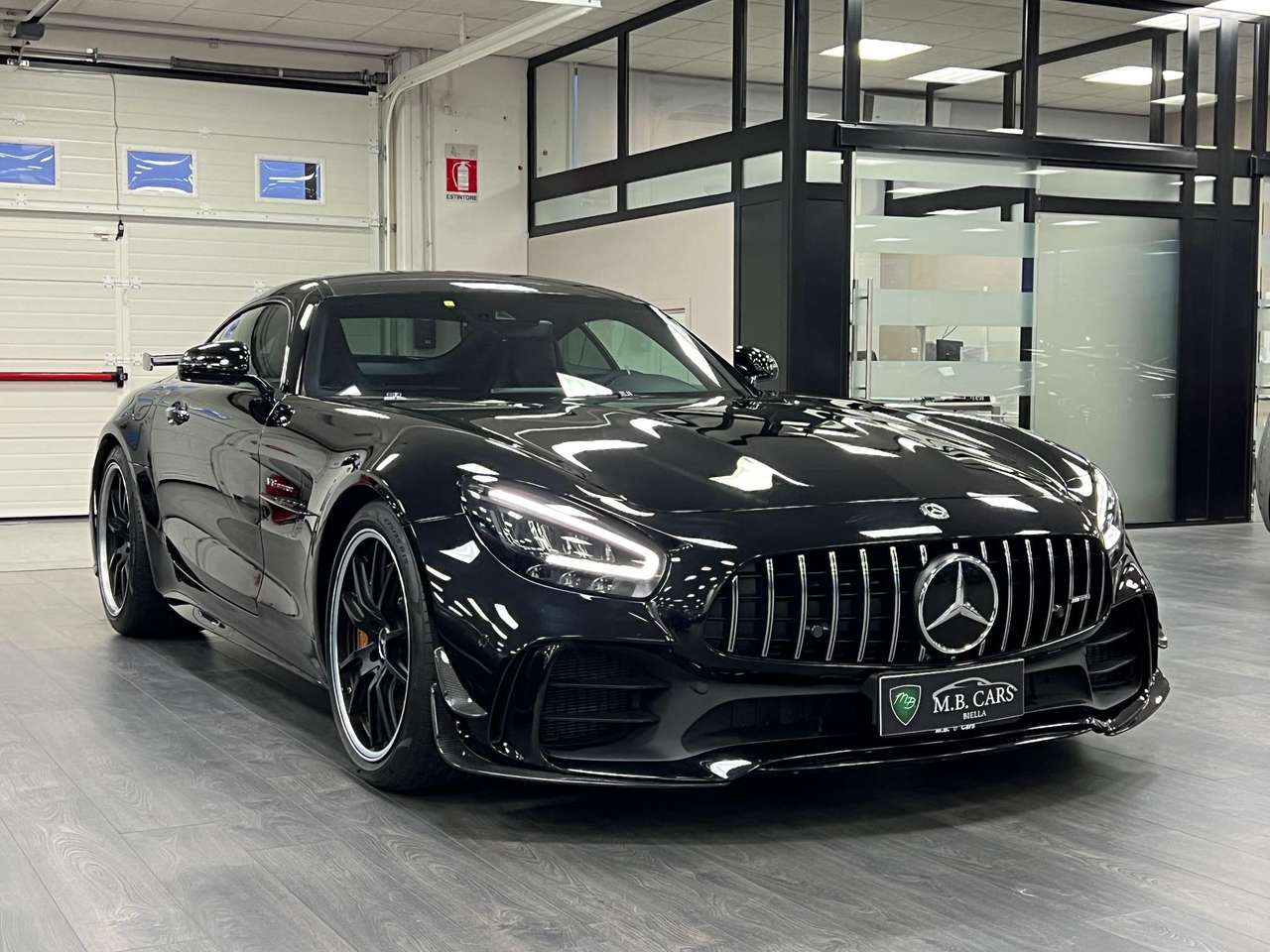 Mercedes-Benz AMG GT R 4.0 auto