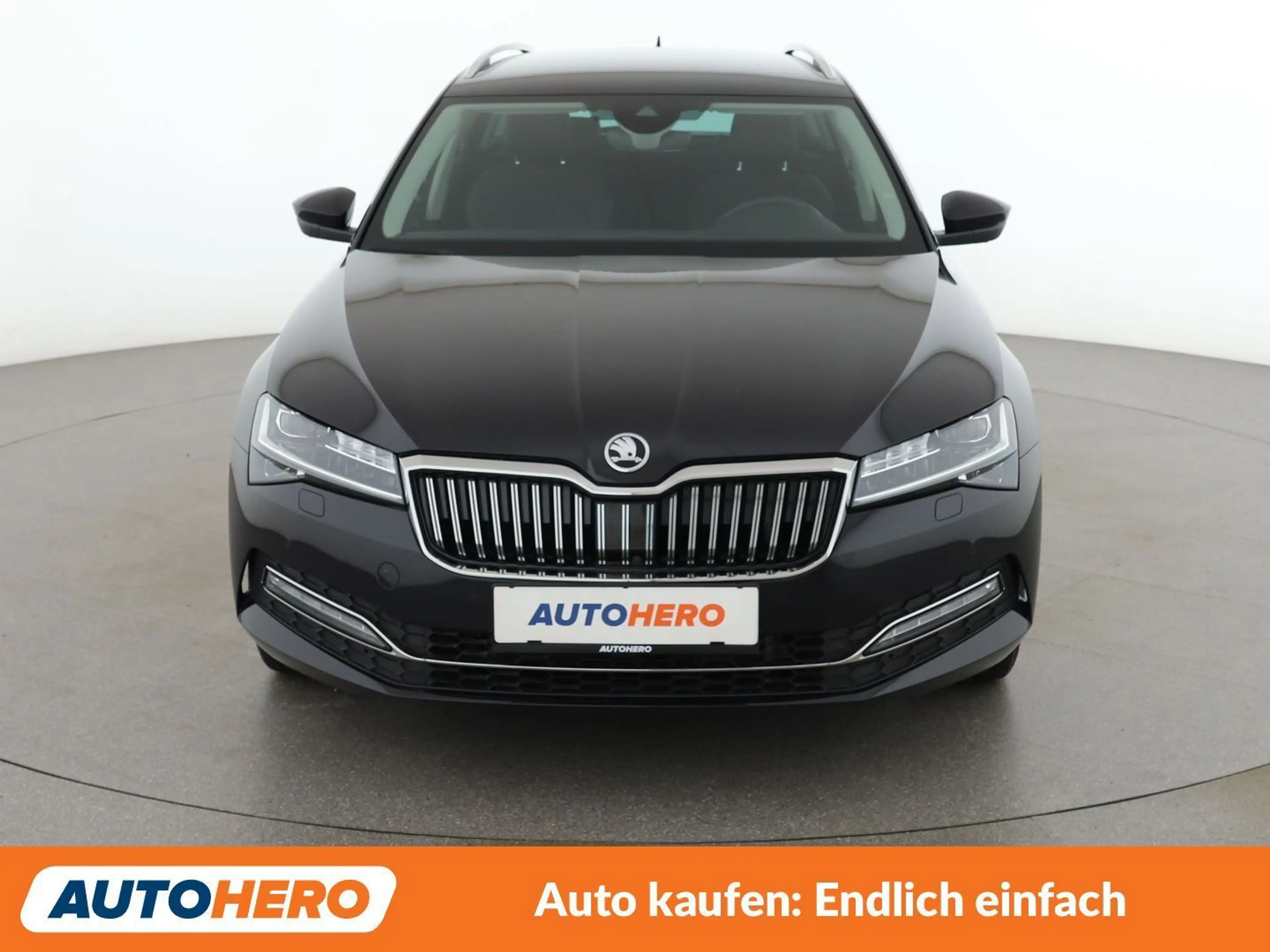 Skoda Superb 2.0 TDI Premium Edition — photo 9