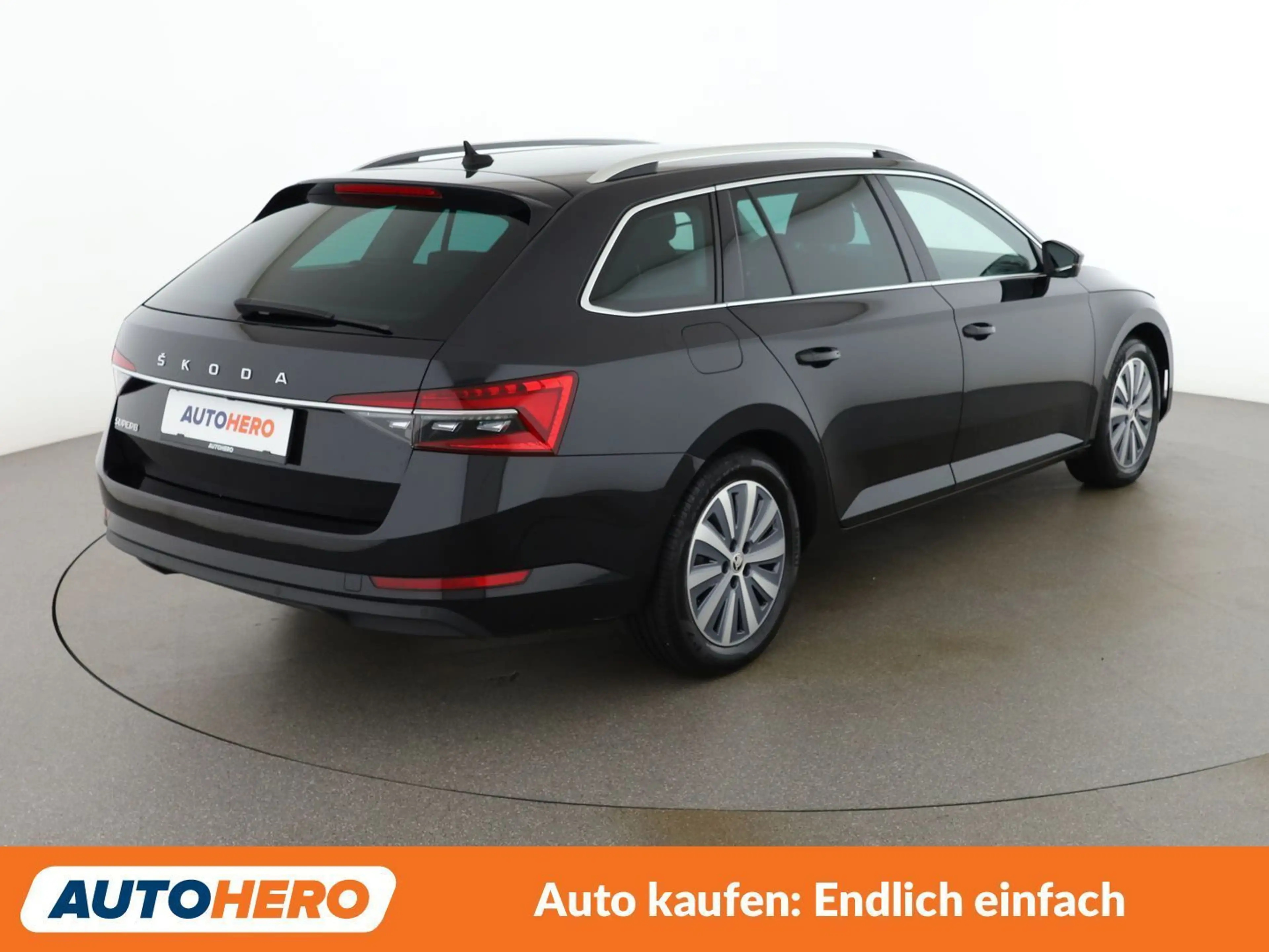 Skoda Superb 2.0 TDI Premium Edition — photo 6