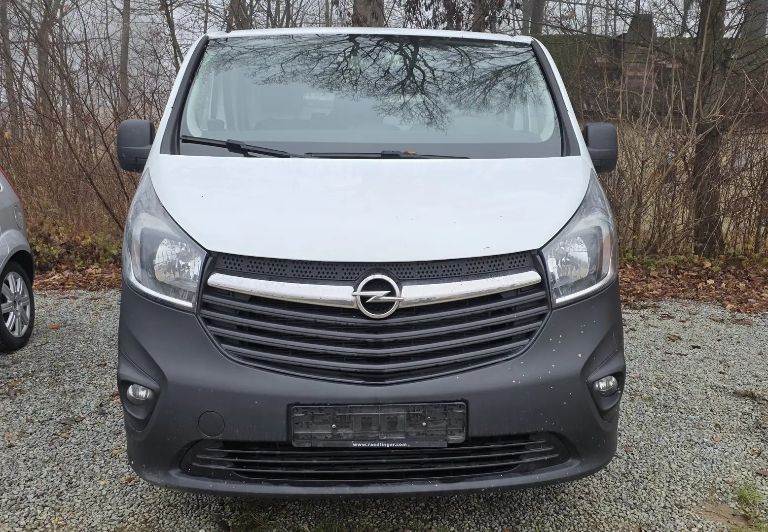 Opel Vivaro Kasten L1H1 2,7t Weiß - 1