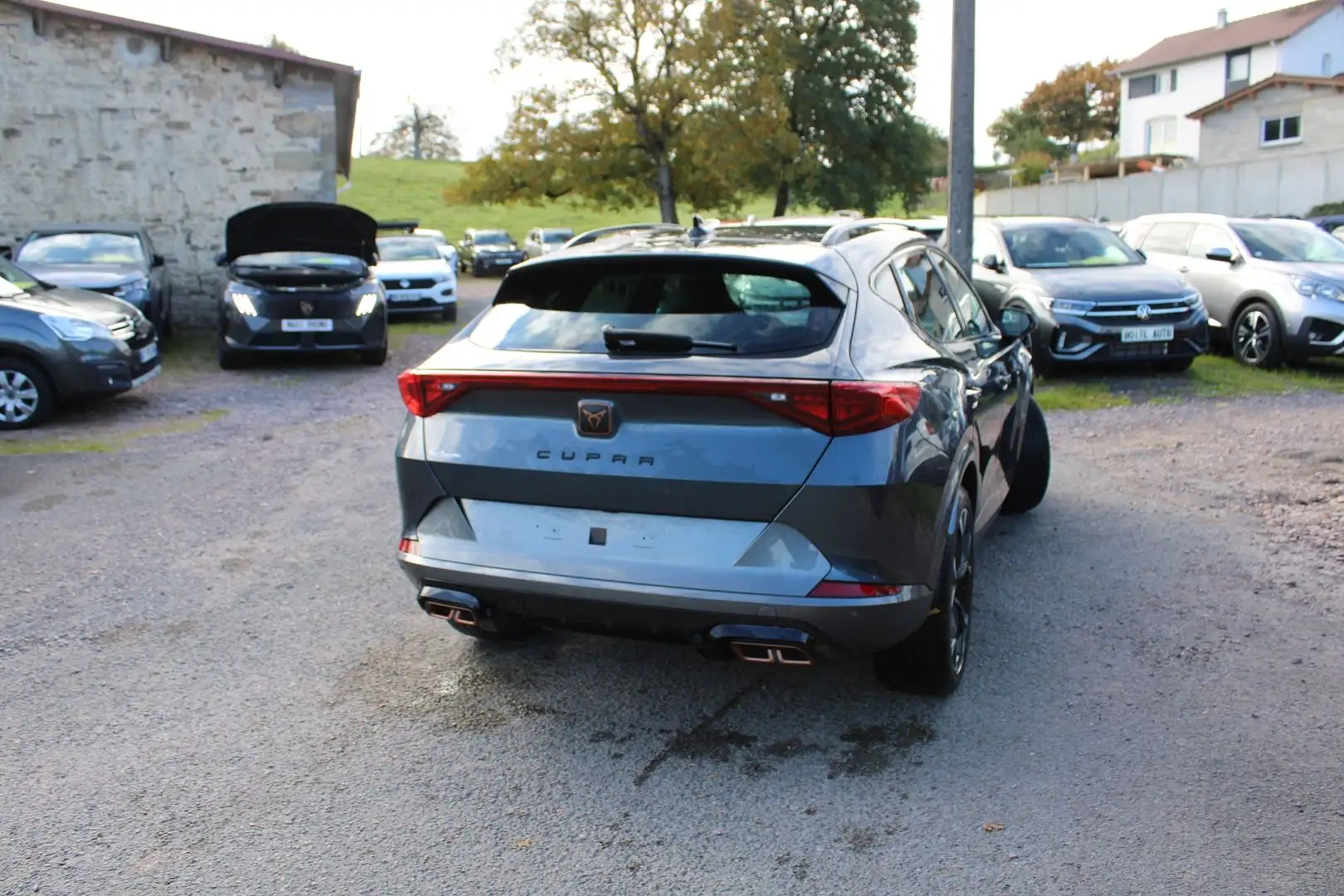 CUPRA Formentor VZ 245 CV HYBRIDE GPS 3D CAMÉRA FULL LED I-COKPIT JA 19 PK HIVER BOITE AUTO DSG Gris - 2