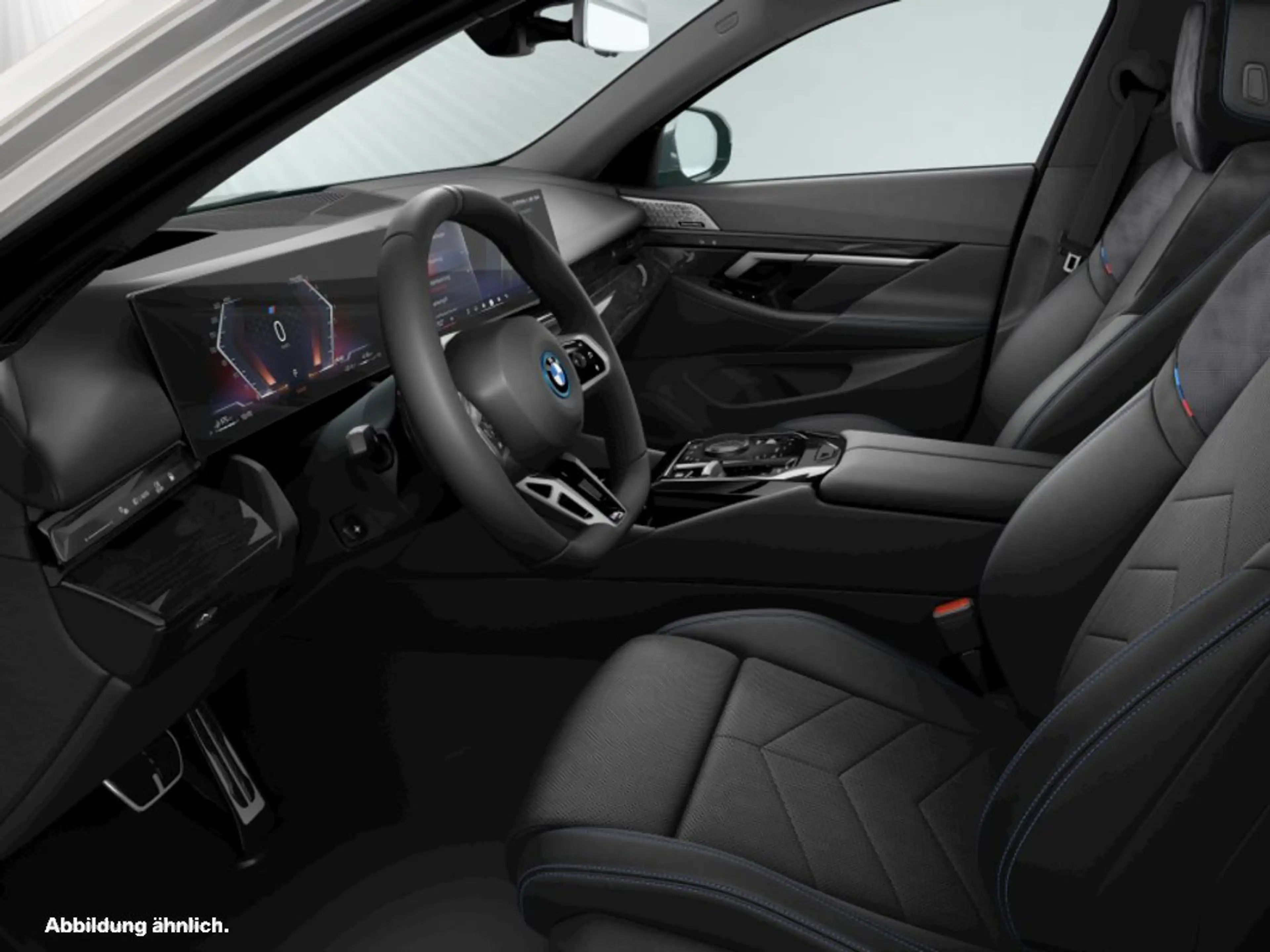 BMW 550 e xDrive Touring M Sport|AHK|Pano|Autobahnass. — photo 3