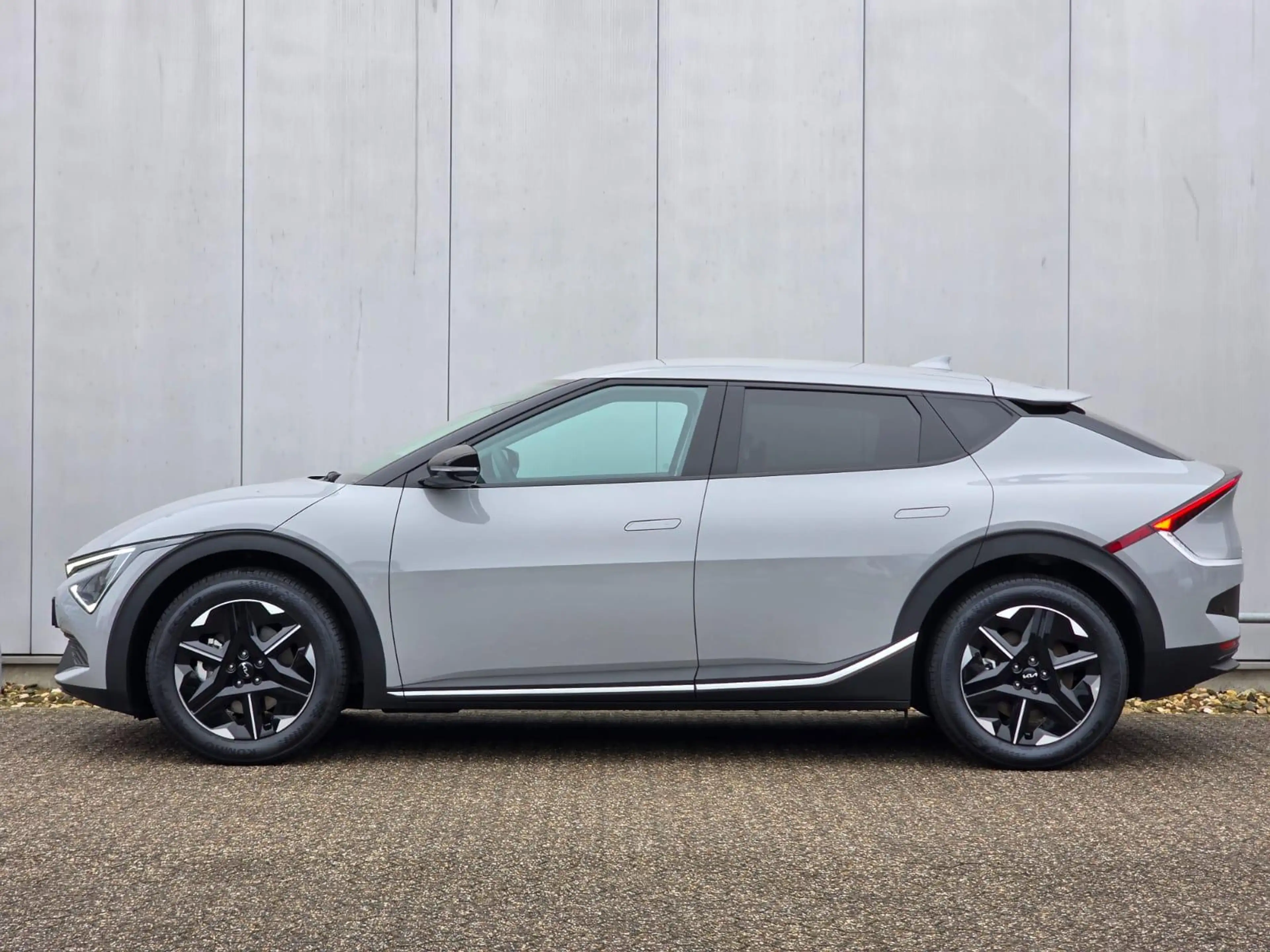 Kia EV6 84kWh 229pk Air | Parkeercamera | Navigatie | Stoe — photo 4
