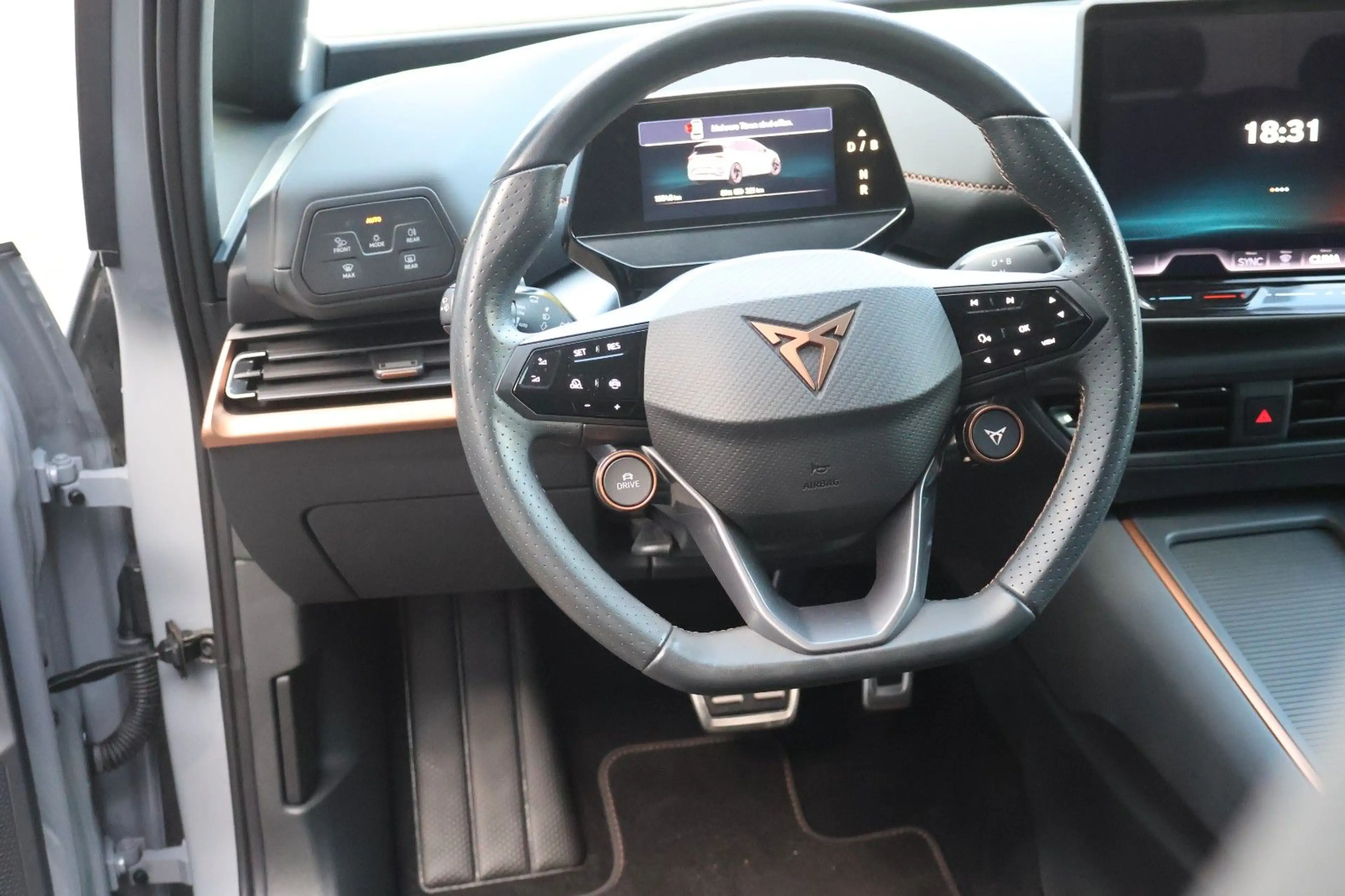 CUPRA Born 170 kW Top Zustand/Allwetterreifen — photo 18