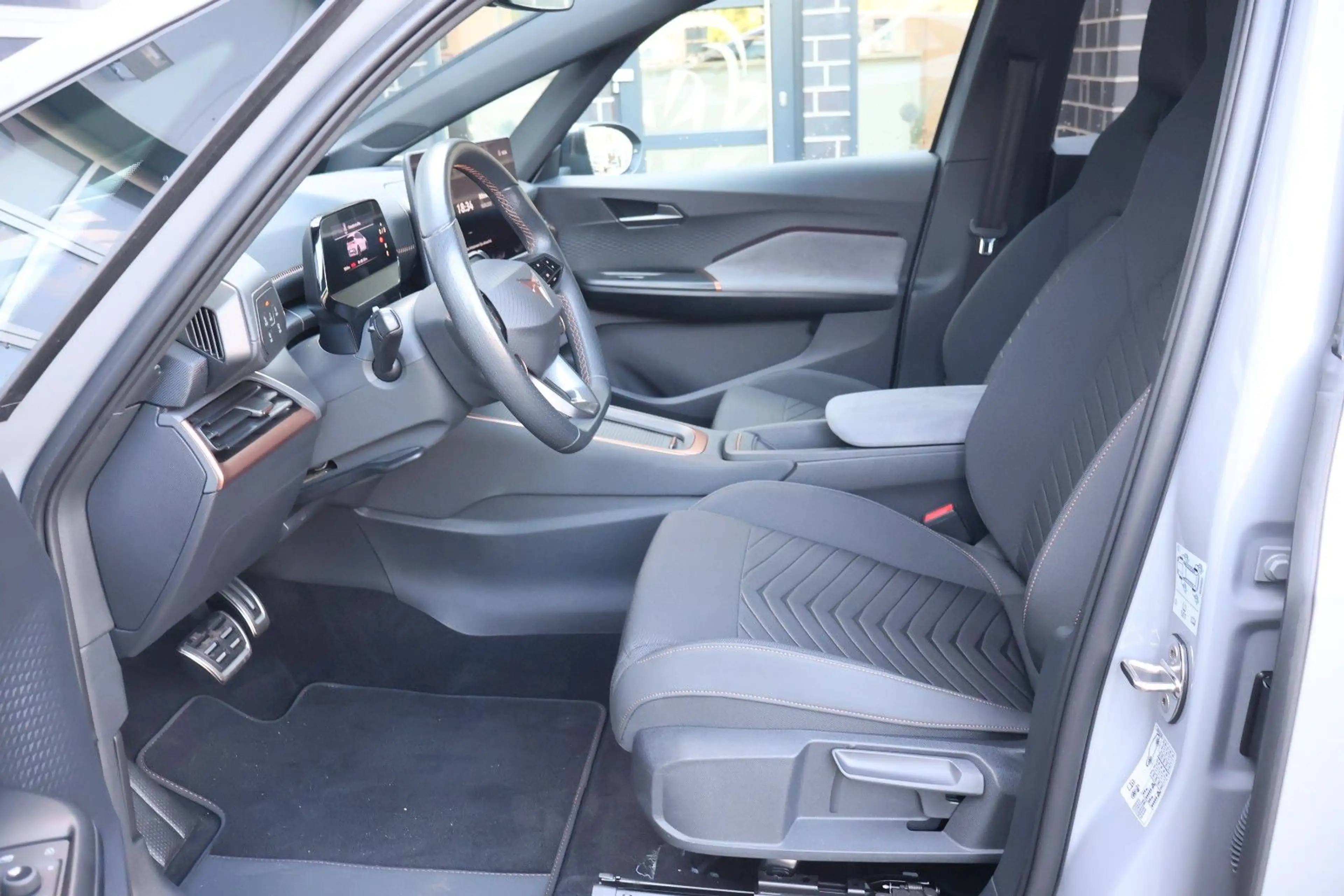 CUPRA Born 170 kW Top Zustand/Allwetterreifen — photo 36