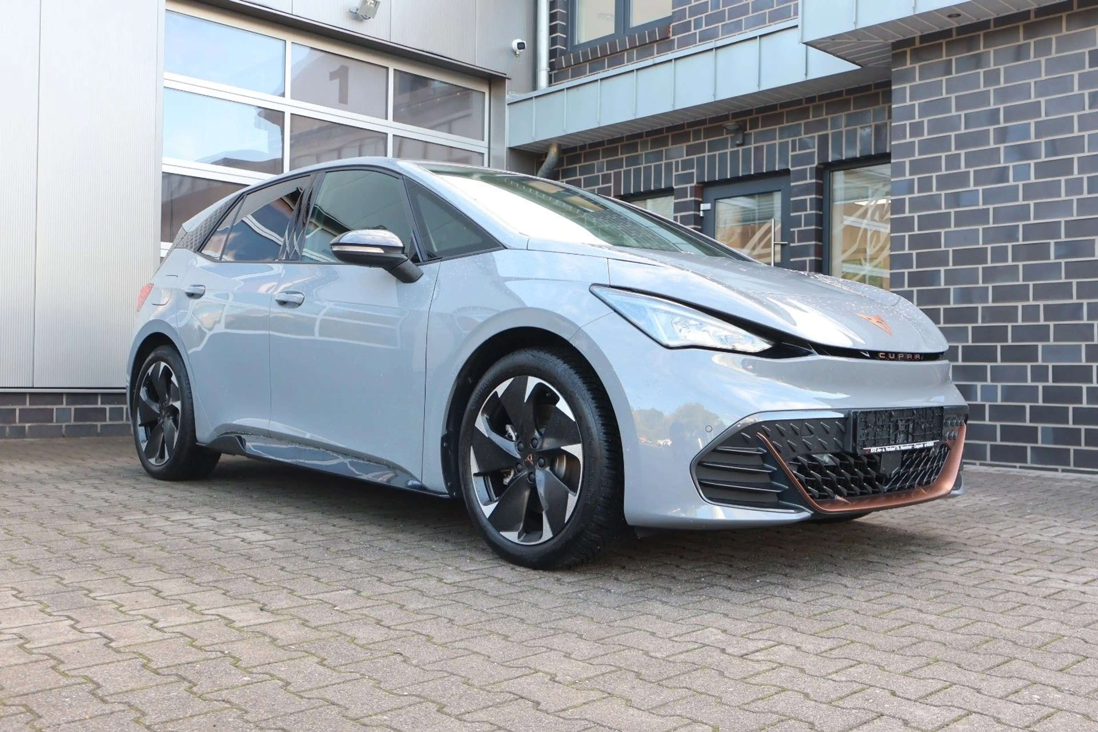 CUPRA Born 170 kW Top Zustand/Allwetterreifen — photo 5