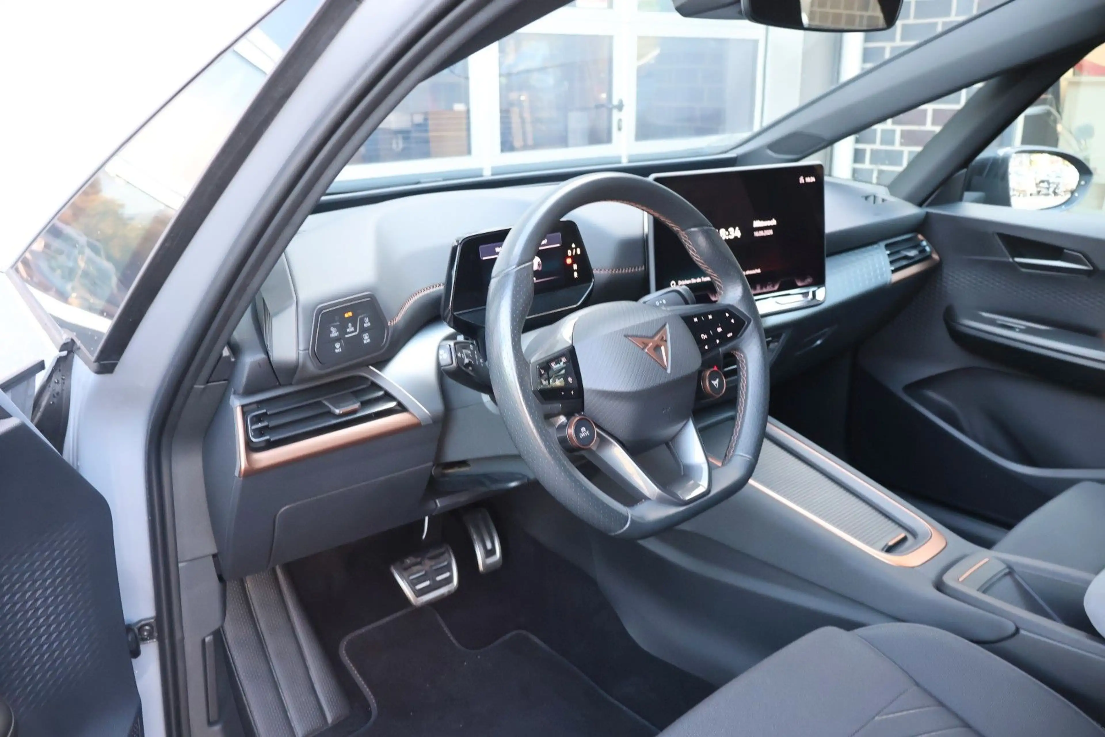 CUPRA Born 170 kW Top Zustand/Allwetterreifen — photo 34
