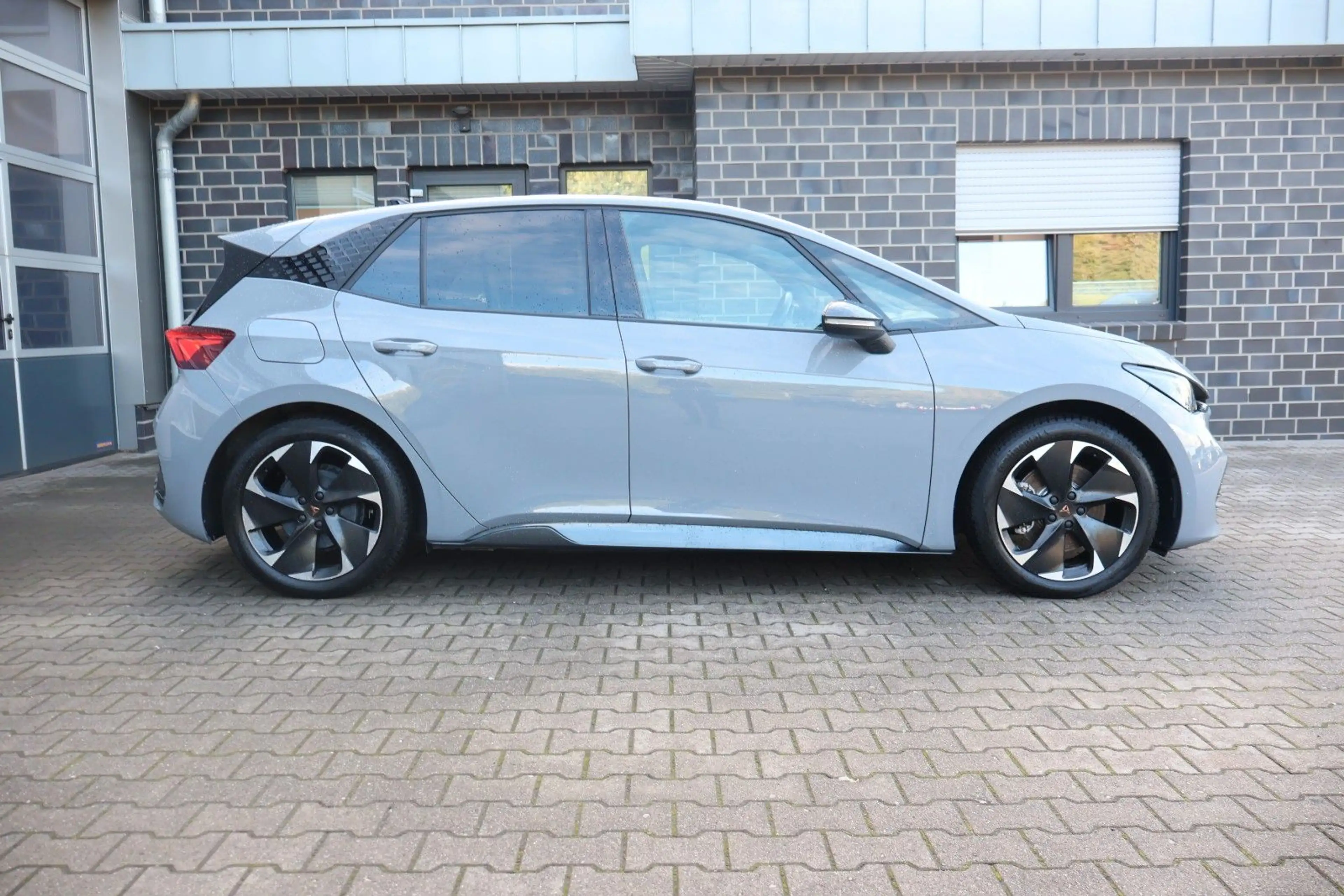 CUPRA Born 170 kW Top Zustand/Allwetterreifen — photo 2