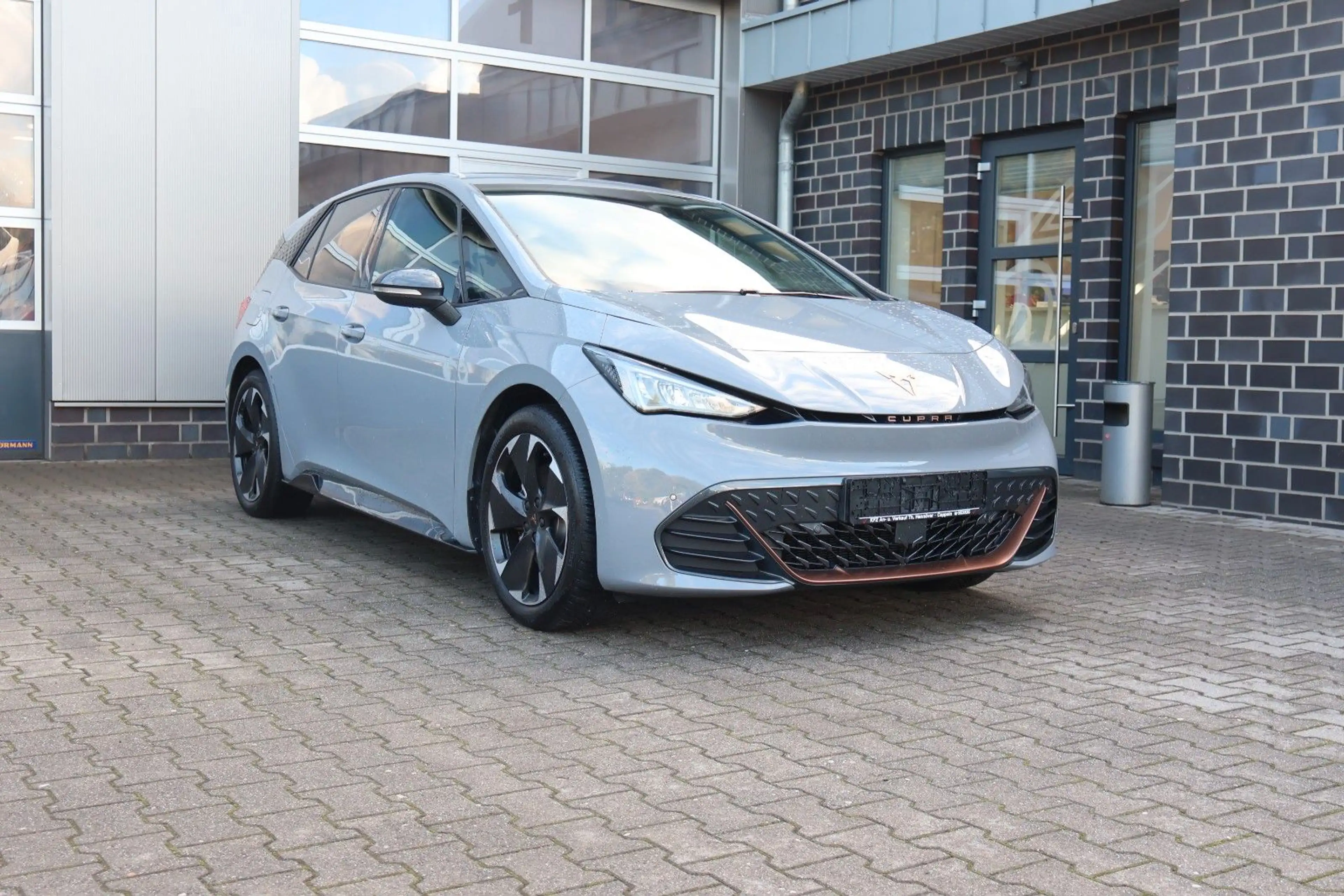 CUPRA Born 170 kW Top Zustand/Allwetterreifen