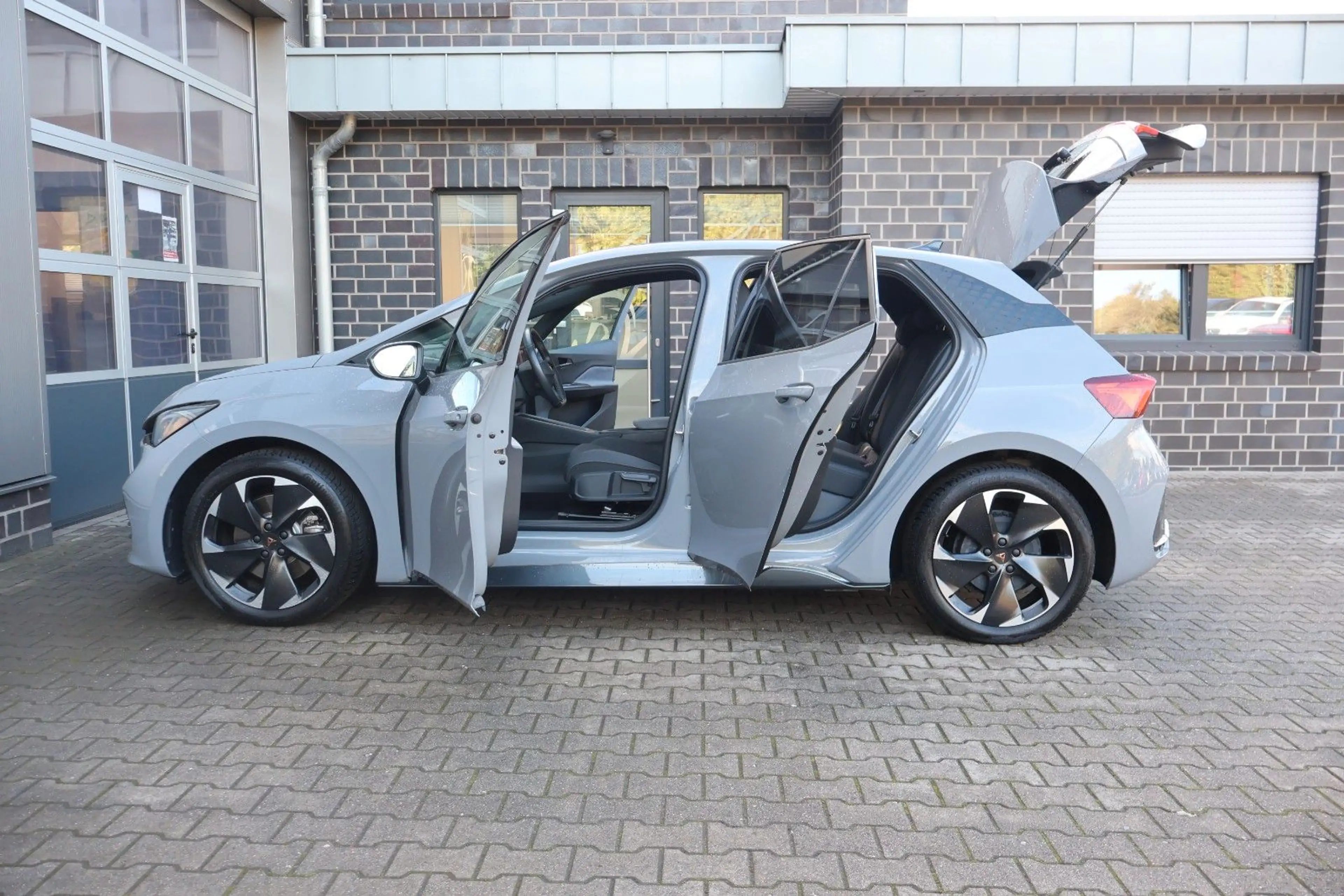 CUPRA Born 170 kW Top Zustand/Allwetterreifen — photo 48