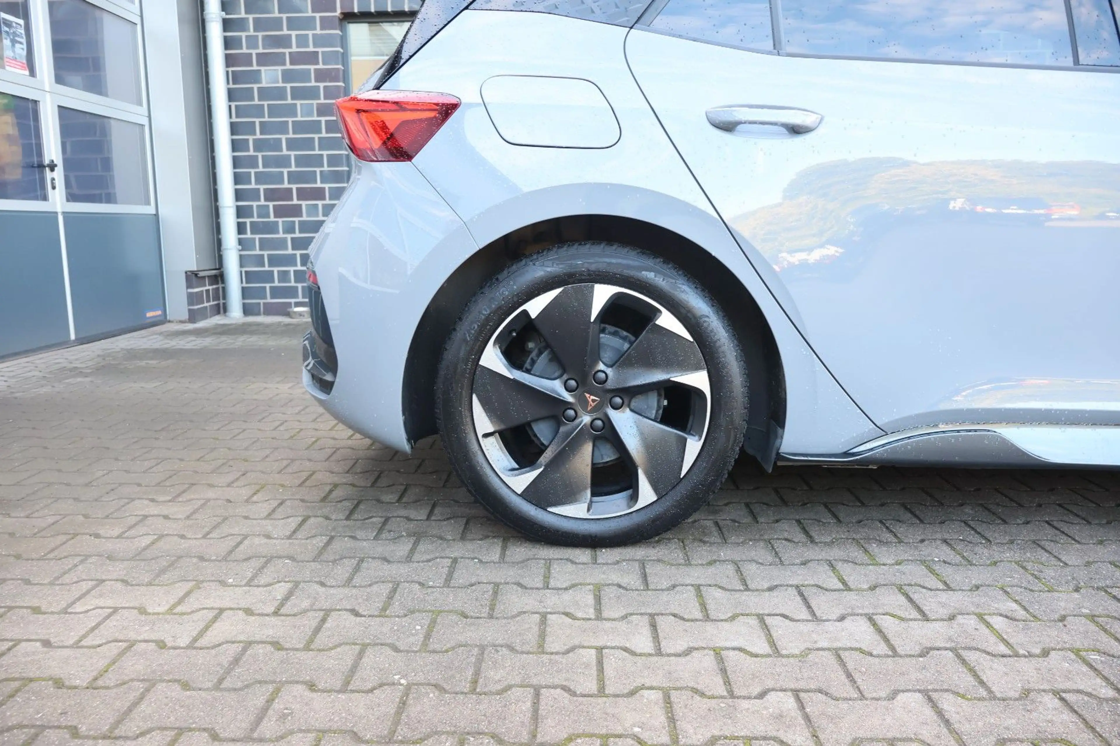 CUPRA Born 170 kW Top Zustand/Allwetterreifen — photo 8