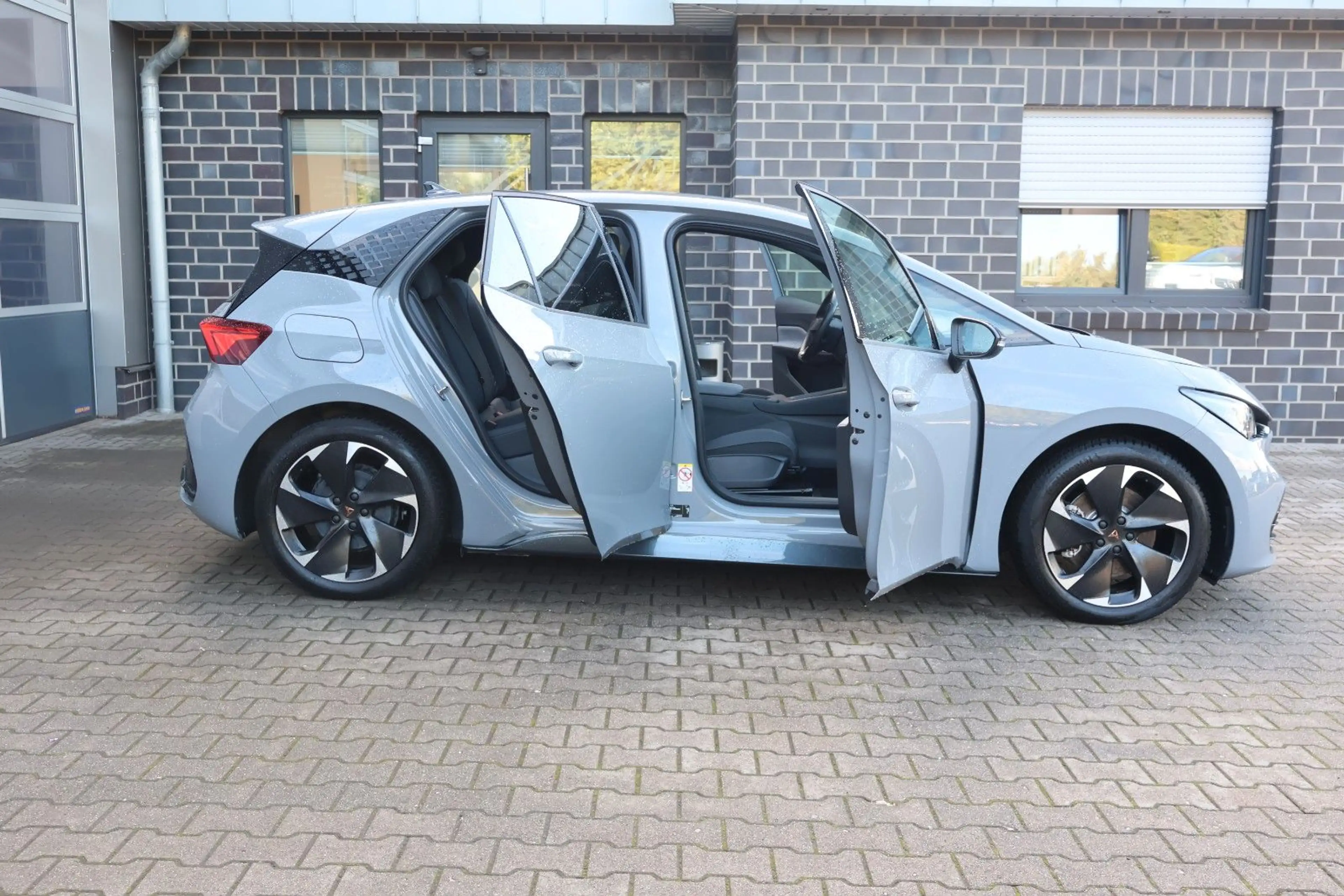 CUPRA Born 170 kW Top Zustand/Allwetterreifen — photo 15