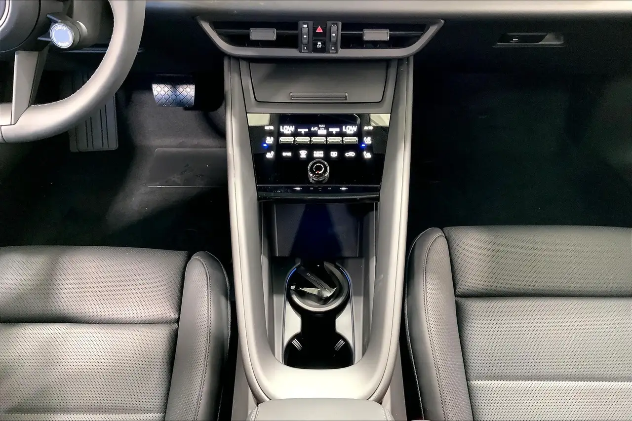 Porsche Macan снимка Porsche Macan
