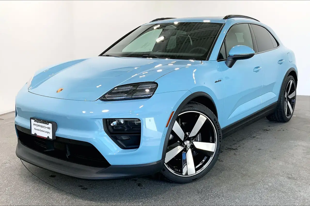 2025 Porsche Macan