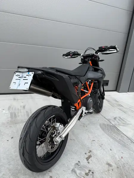 KTM 690 SMC R - foto 7