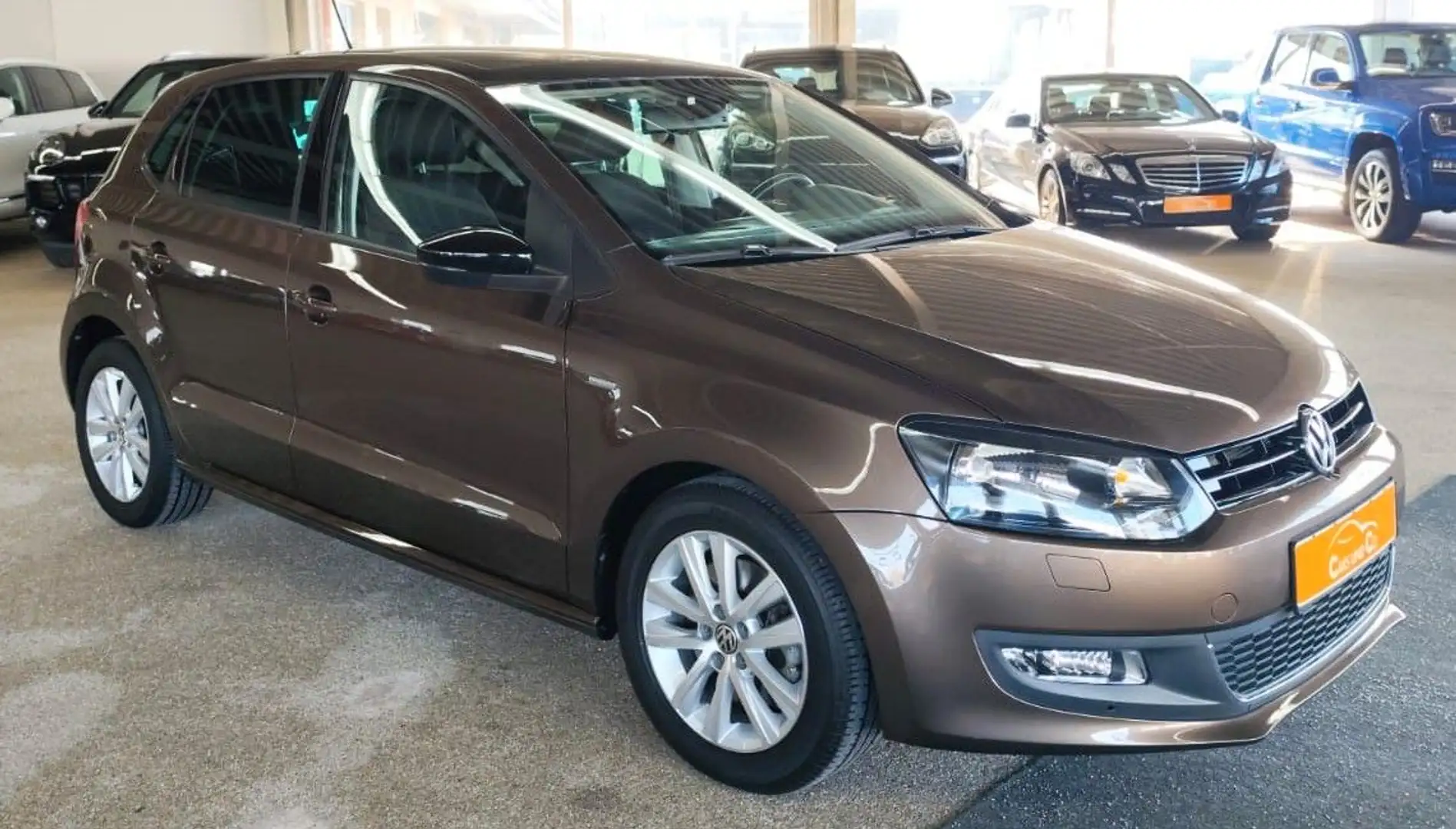 Volkswagen Polo 1.2 TSI Match DSG 5türig *SHZ*PAN*PDC*TEM* Braun - 2