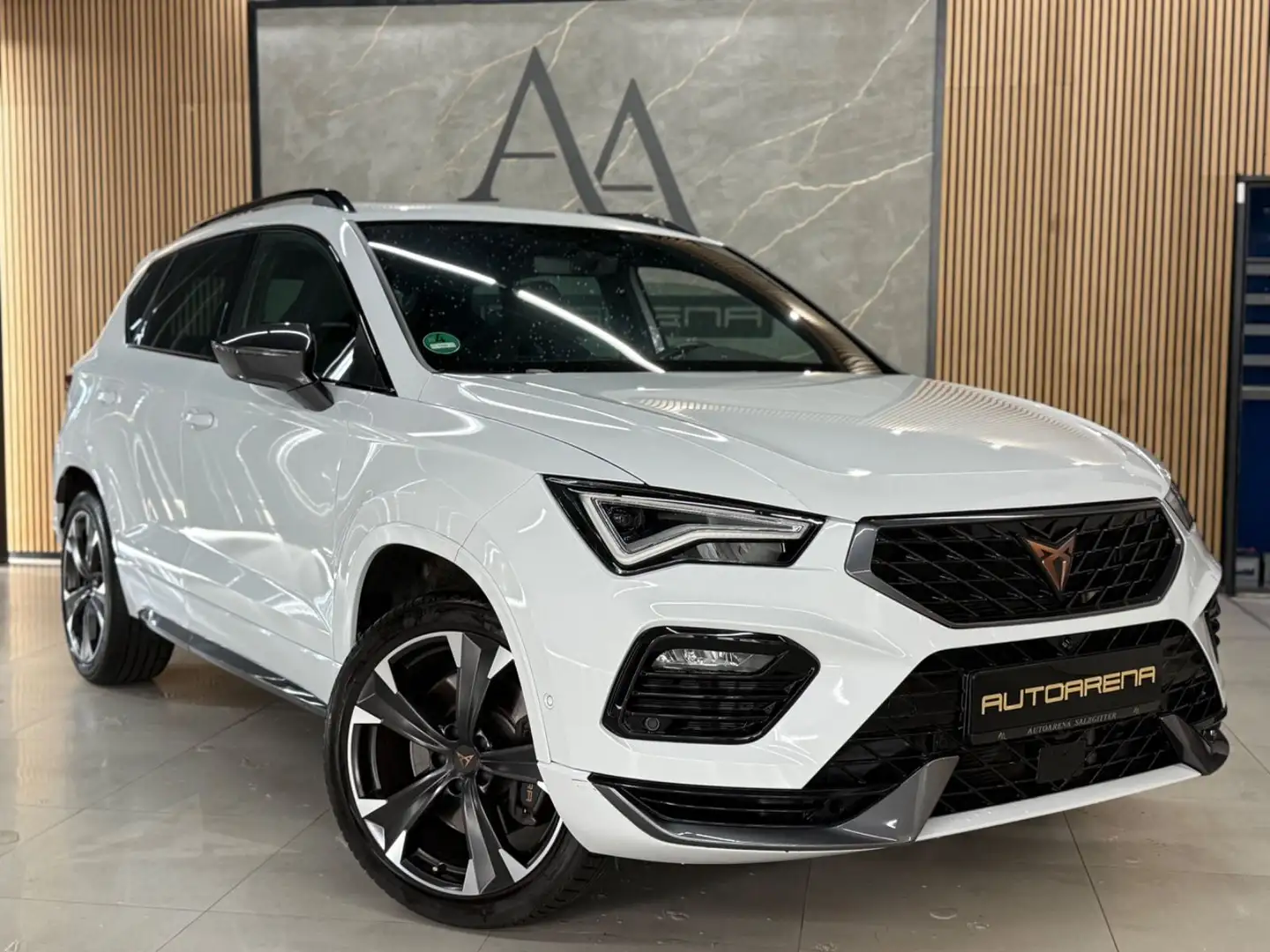 CUPRA Ateca VZ 4Drive*4x4*PANO*AHK* Bílá - 1