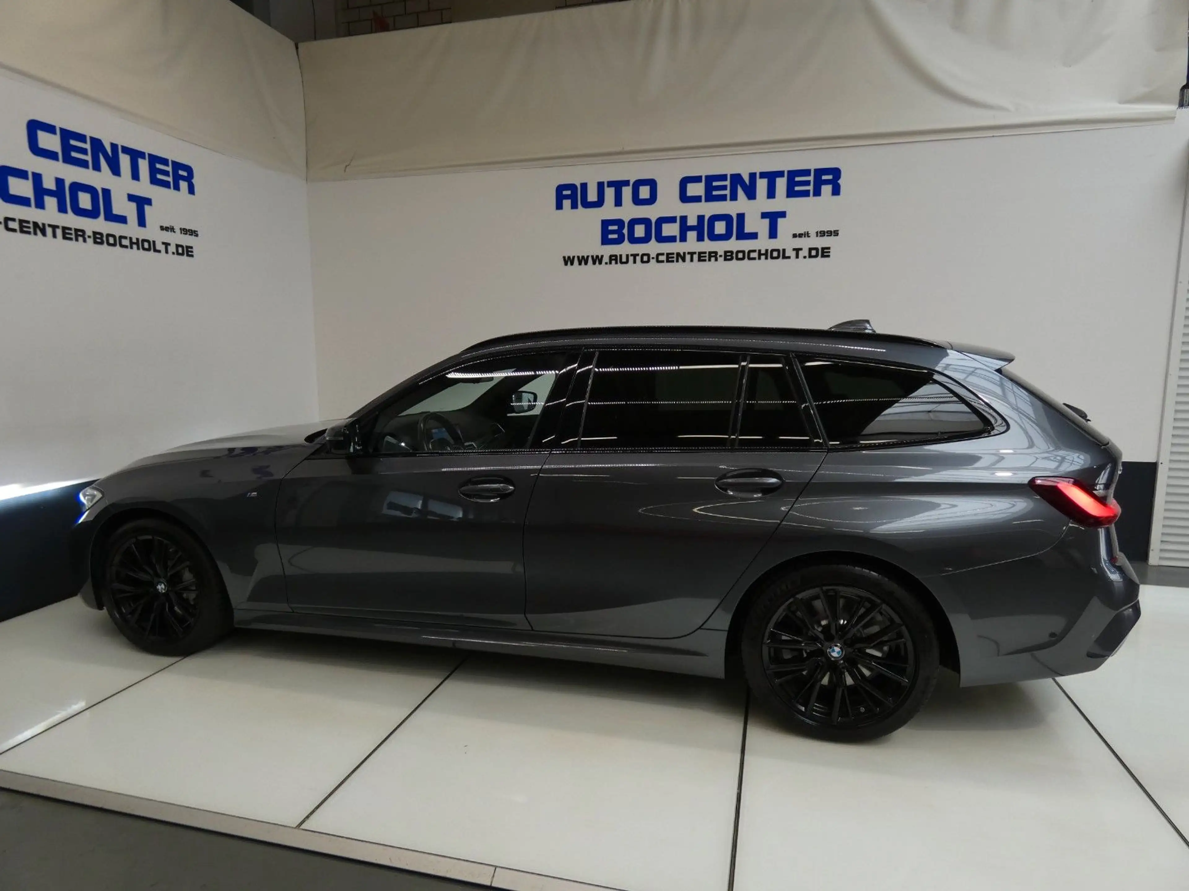 BMW 330 d xDrive M Sport*Panorama*HUD*DAB*ACC*Laser — photo 15