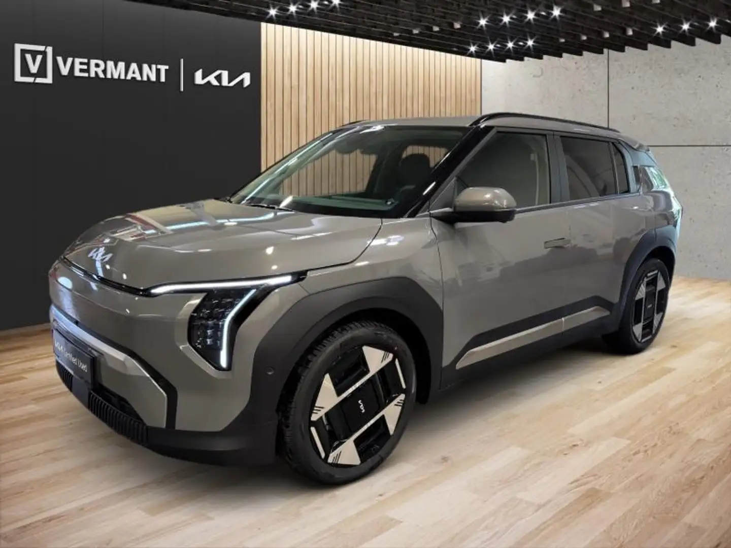 Kia EV3 81,4 kWh BUSINESS PLUS+HARMAN Szary - 1