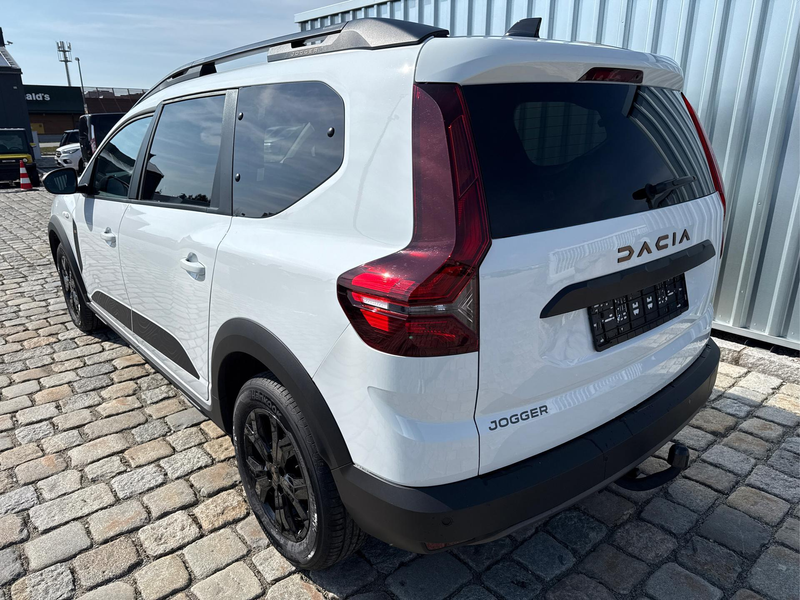 Dacia Jogger Extreme 1.0 TCe 110 7-Sitzer-AHK-Kamera-LED-App... — photo 4