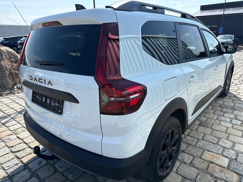 Dacia Jogger Extreme 1.0 TCe 110 7-Sitzer-AHK-Kamera-LED-App... — photo 6