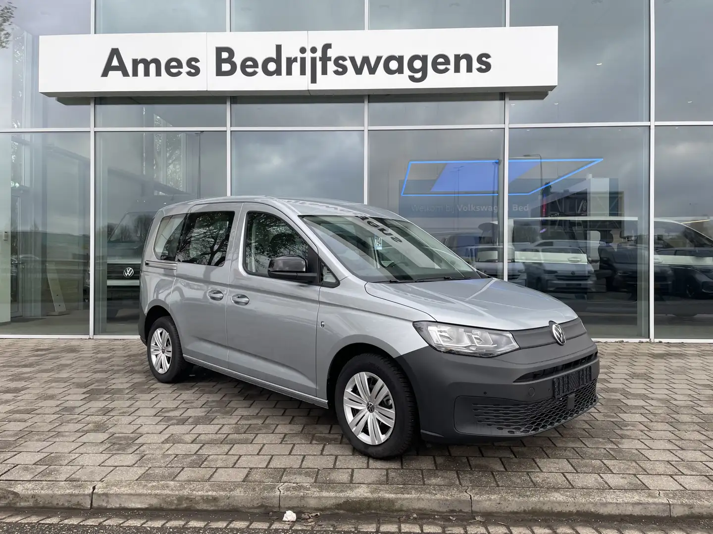 Volkswagen Caddy Kombi 1.5 TSI 150PK DSG Hybride | app connect | tr Zilver - 2