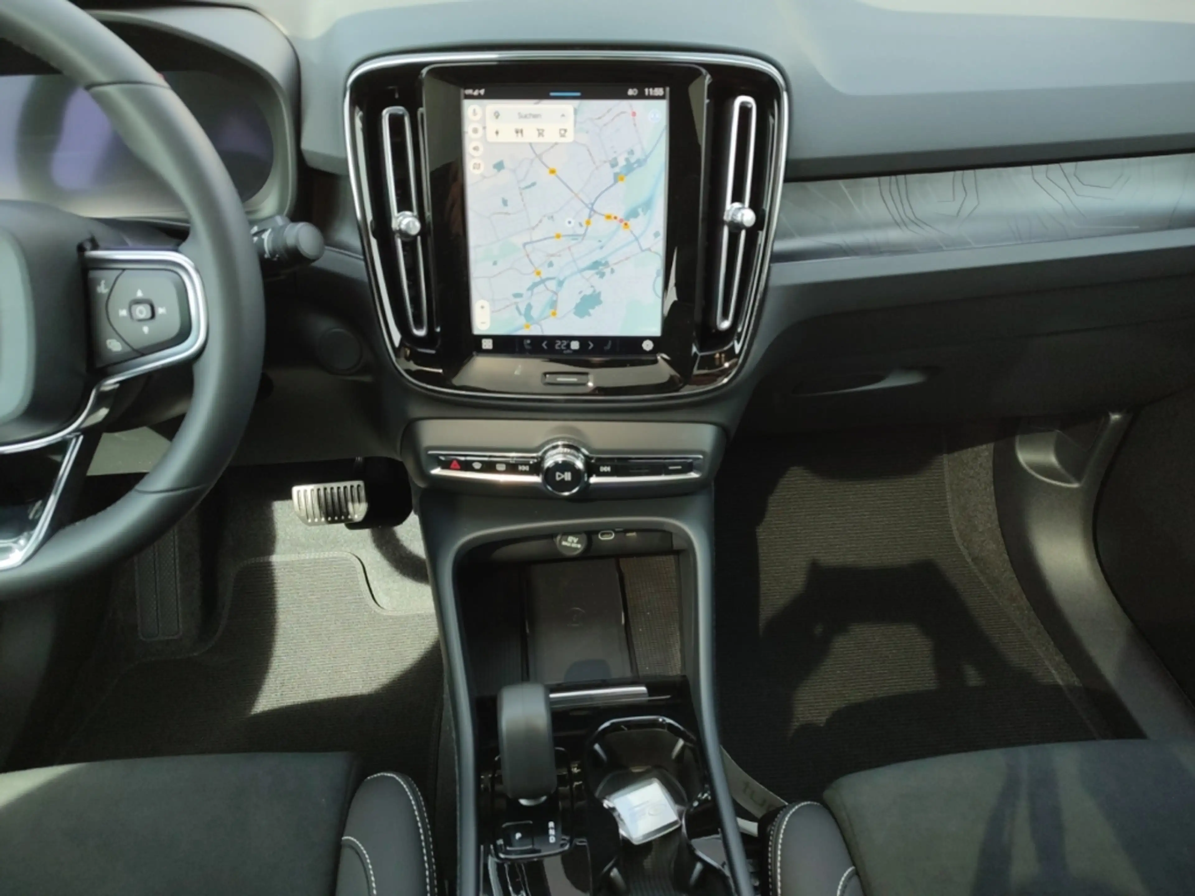Volvo C40 Plus NAVI AHK PANO ACC RFK Klimaaut SHZ LRH LED TE — photo 13