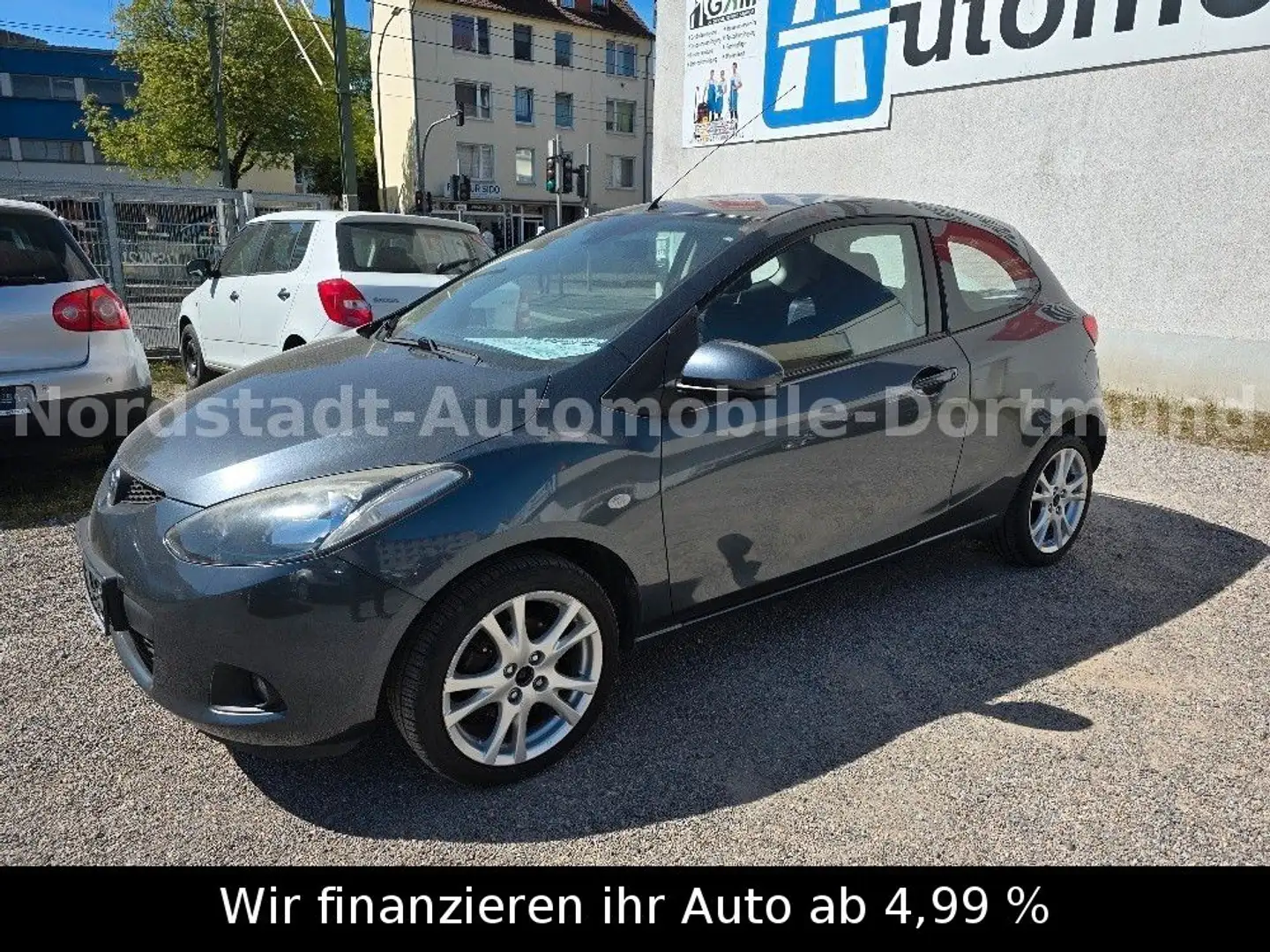 Mazda 2 Lim. 1.4 CD Independence Sport Gris - 1